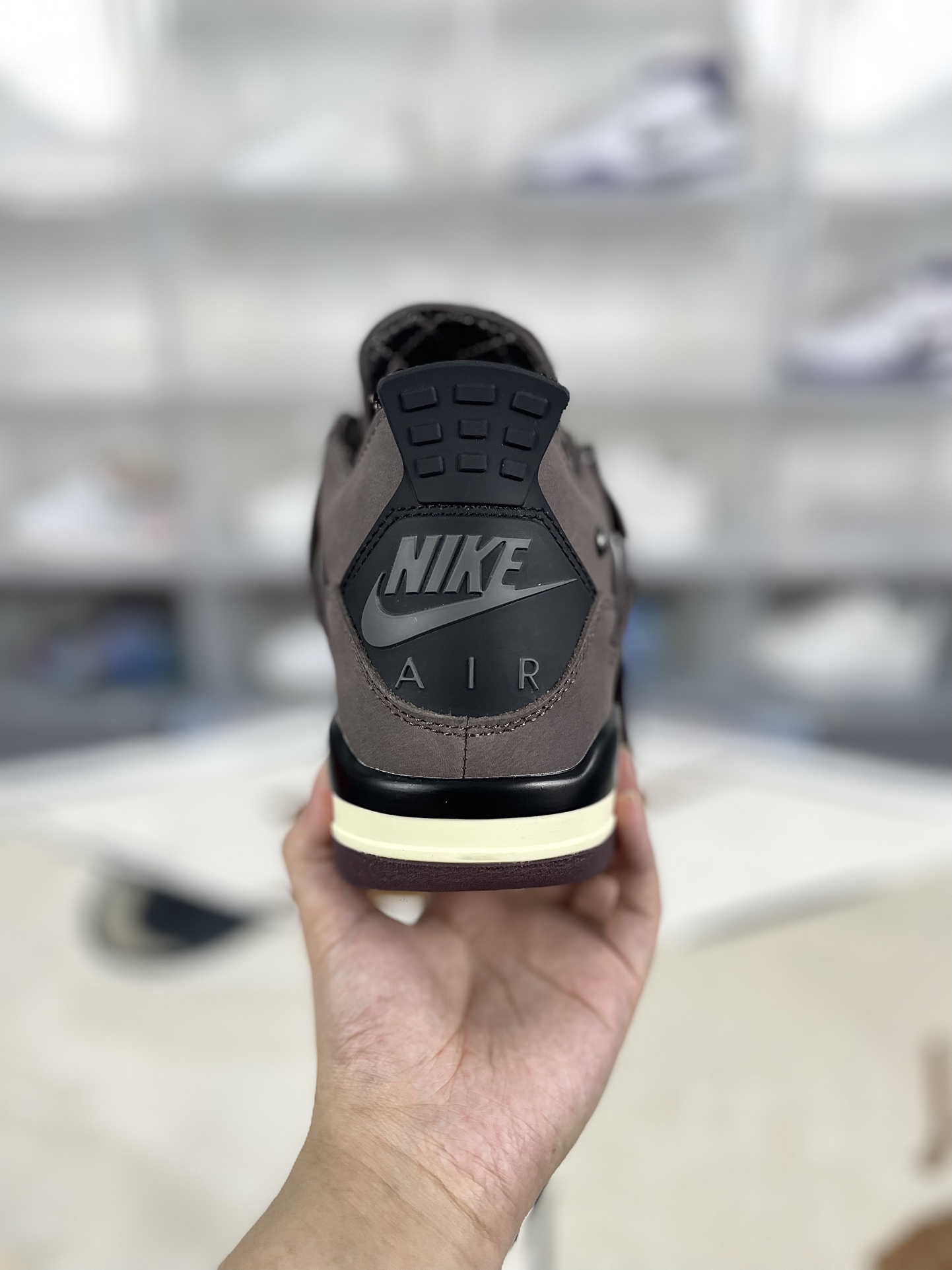 A Ma Maniére x Air Jordan 4 Retro 'Violet Ore' Basketball Shoes 3 i1730444950 6444 0