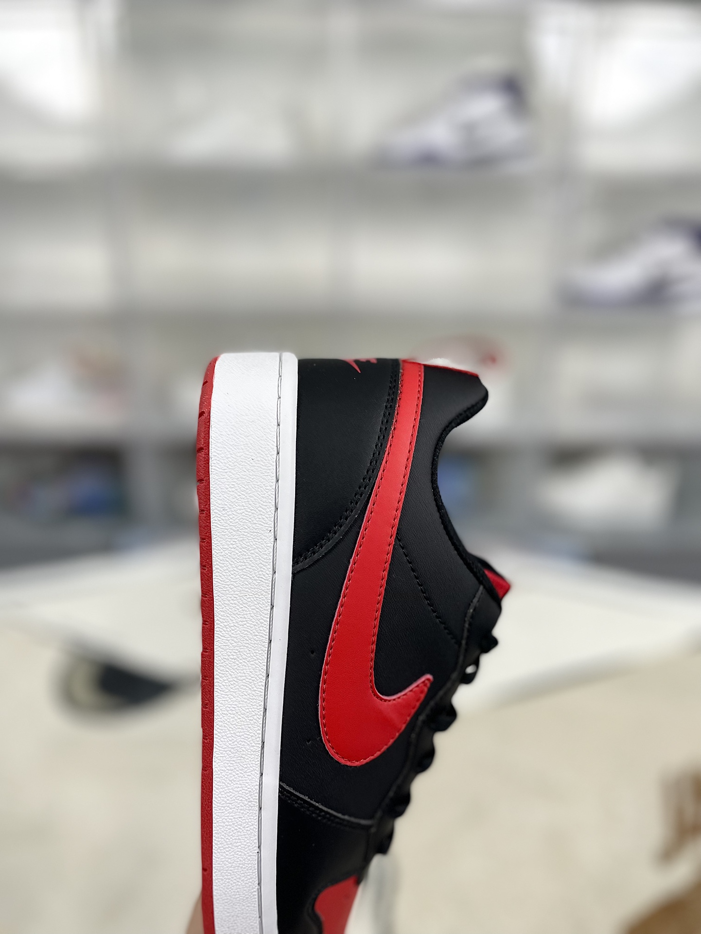 Nike Court Borough Low 2: Classic Retro Leather Sneakers - Black/Red 8 i1731010838 7573 2