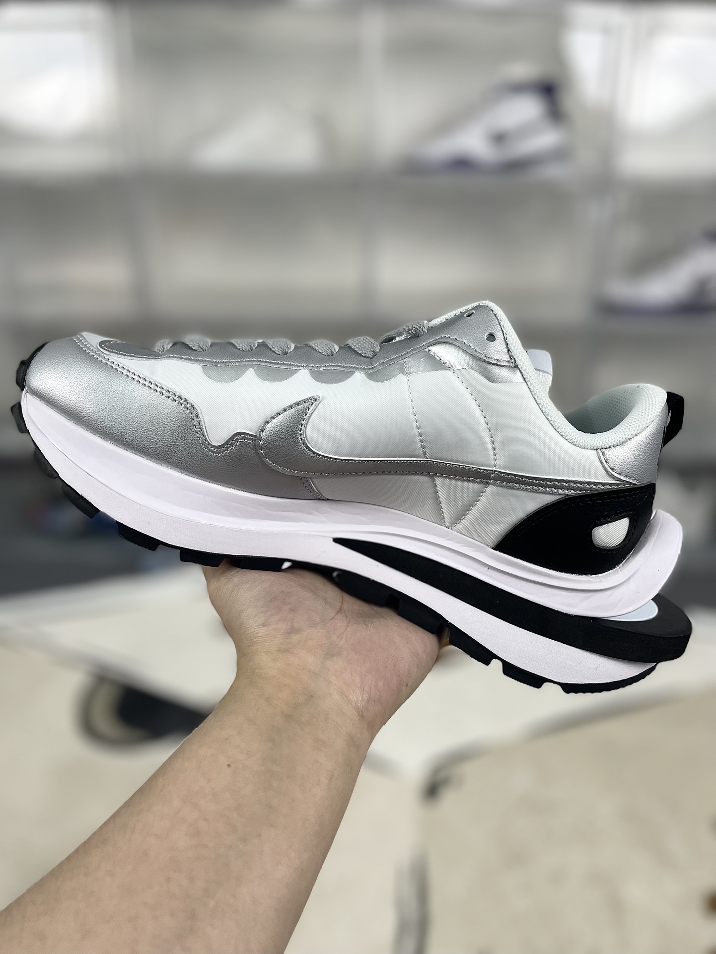 Nike x Sacai VaporWaffle White Gum Silver Running Shoes DD1875-201 2 i1731872880 1829 0