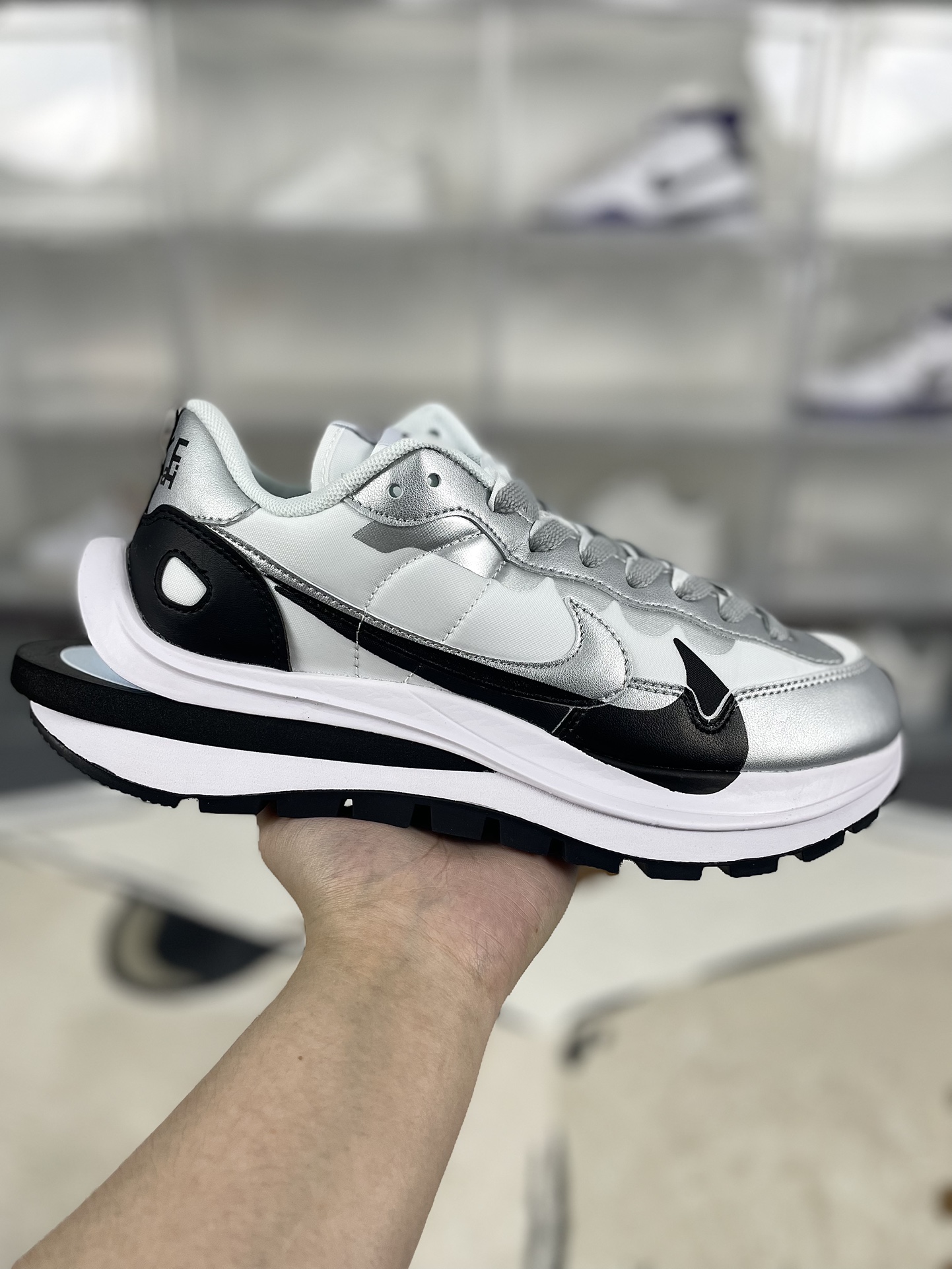 Nike x Sacai VaporWaffle White Gum Silver Running Shoes DD1875-201 1 i1731872880 6582 0