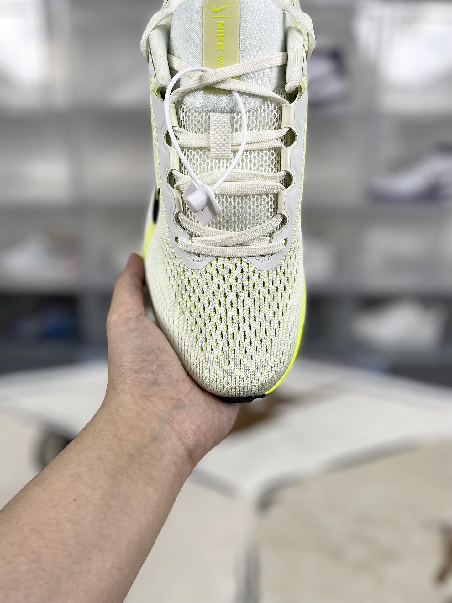 Nike Air Winflo 11 Running Shoes - Comfort, Cushioning, and Durable Design 6 i1732306932 8550 2