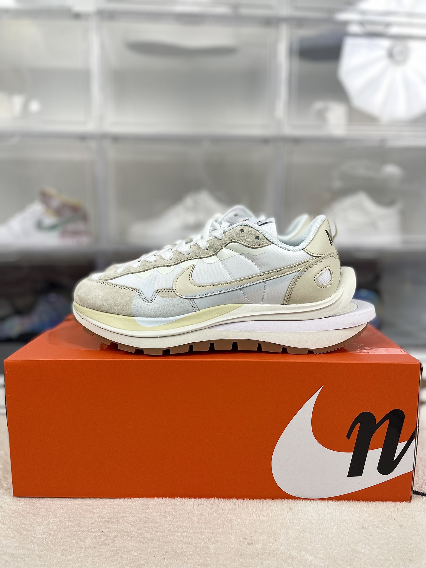 Nike x Sacai VaporWaffle White Gum, Low Top Lifestyle Sneakers - DD1875-100 10 i1732482395 768 0