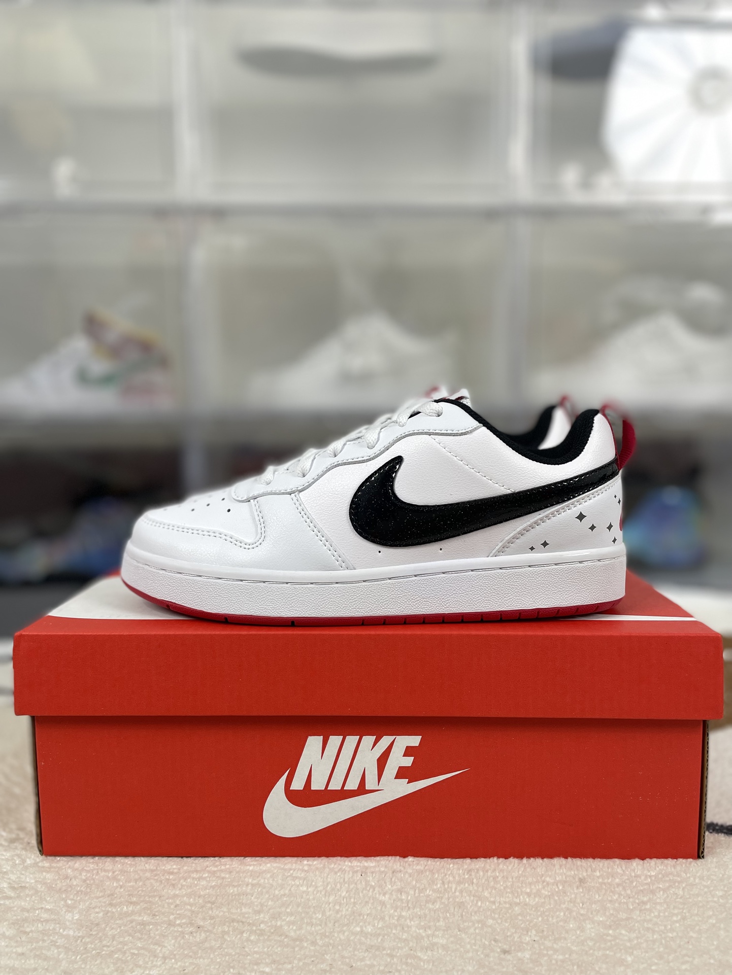 Nike Court Borough Low 2: Stylish, Flexible, and Durable White/Red Sneakers 9 i1732570276 5986 0