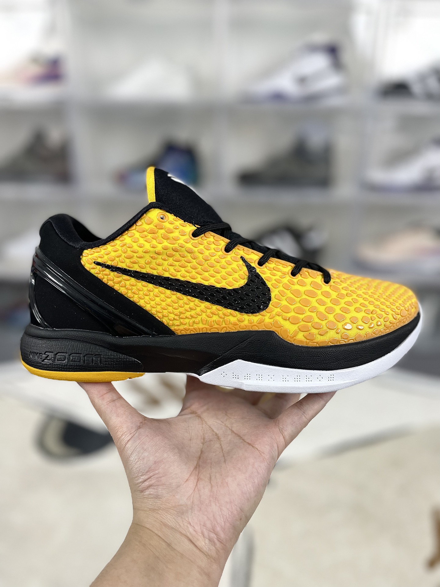 Nike Zoom Kobe 6 VI Lightbulb Basketball Shoes Black Yellow 429659-700 8 i1732998265 8607 4