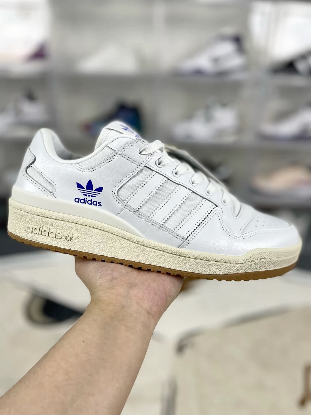 Adidas Originals Forum 84 ADV: Retro Low-Top Sneakers for Men and Women