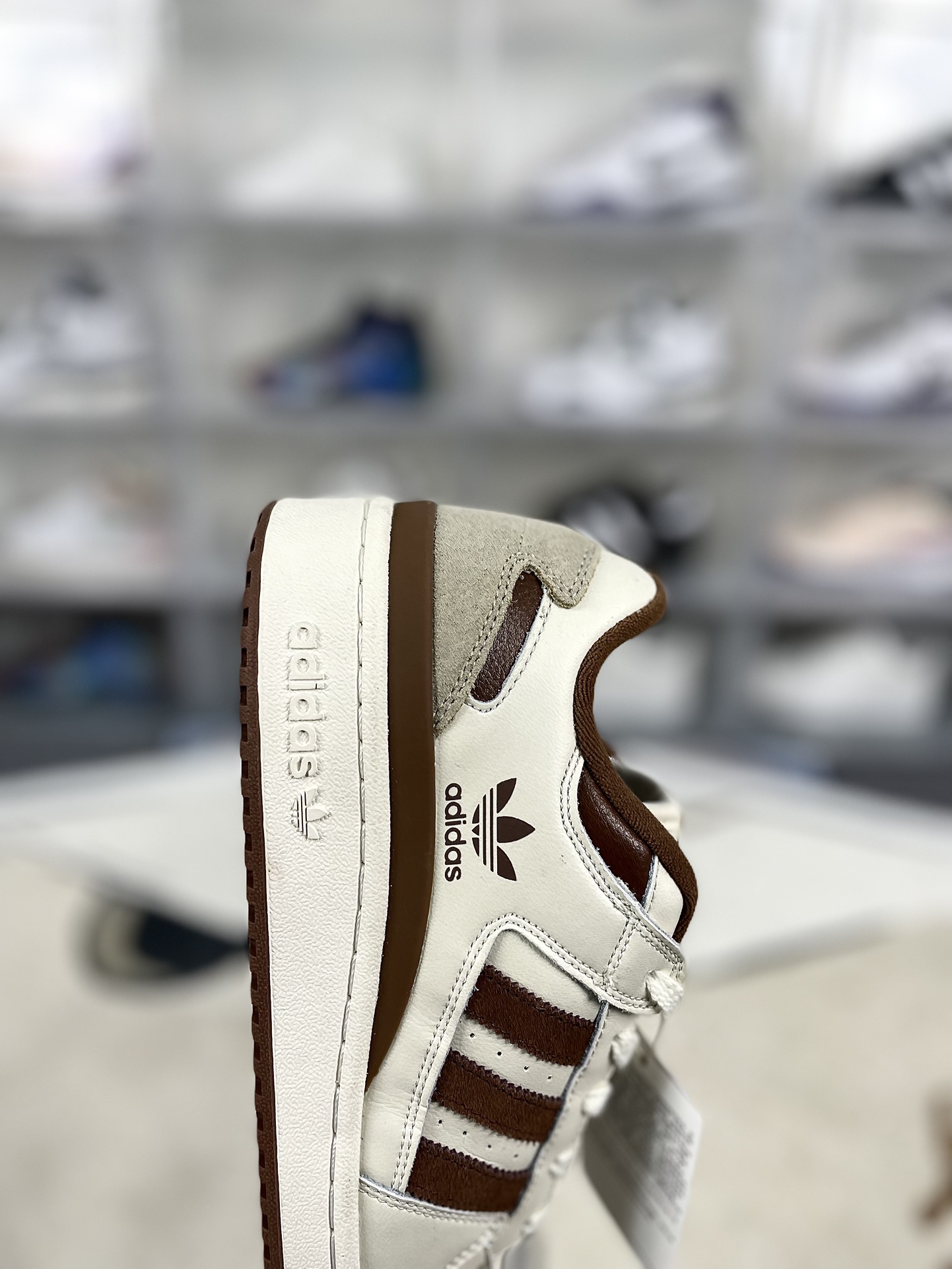 Adidas Originals Forum 84 Low Lifestyle Shoes - Brown/Beige - Unisex 7 i1733687961 1447 0