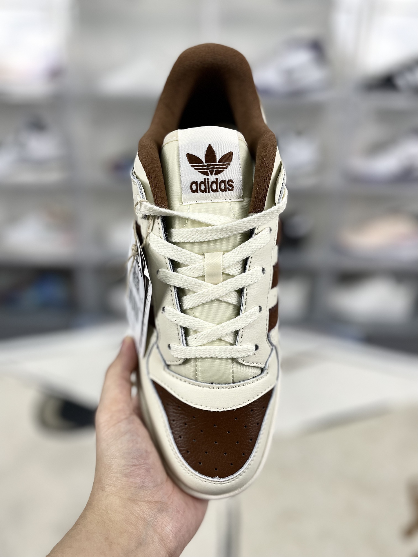 Adidas Originals Forum 84 Low Lifestyle Shoes - Brown/Beige - Unisex 4 i1733687961 3735 0