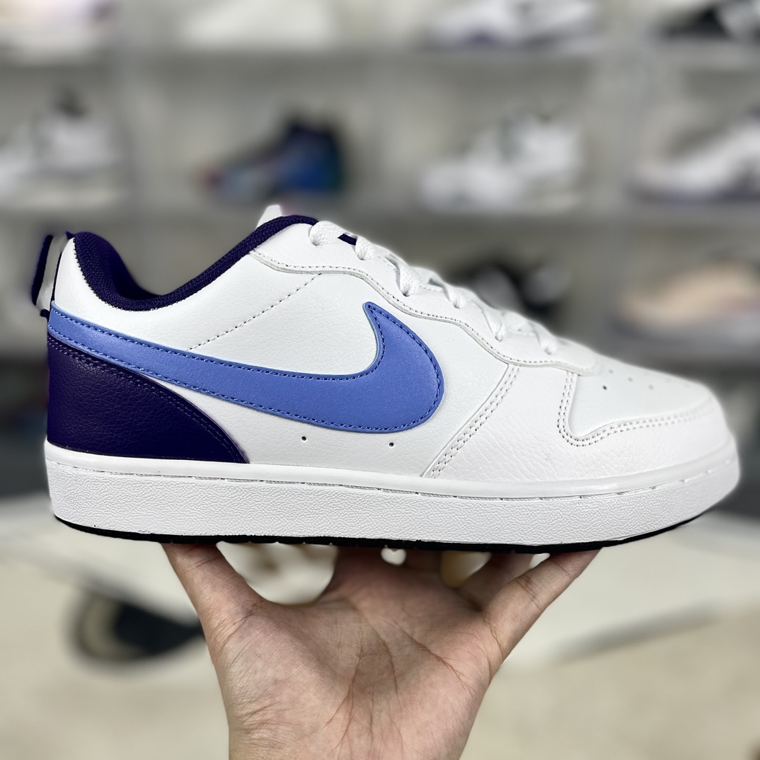 Nike Court Borough Low 2: Flexible, Comfortable White/Blue Sneakers for Casual Wear 8 i1733689169 1872 5