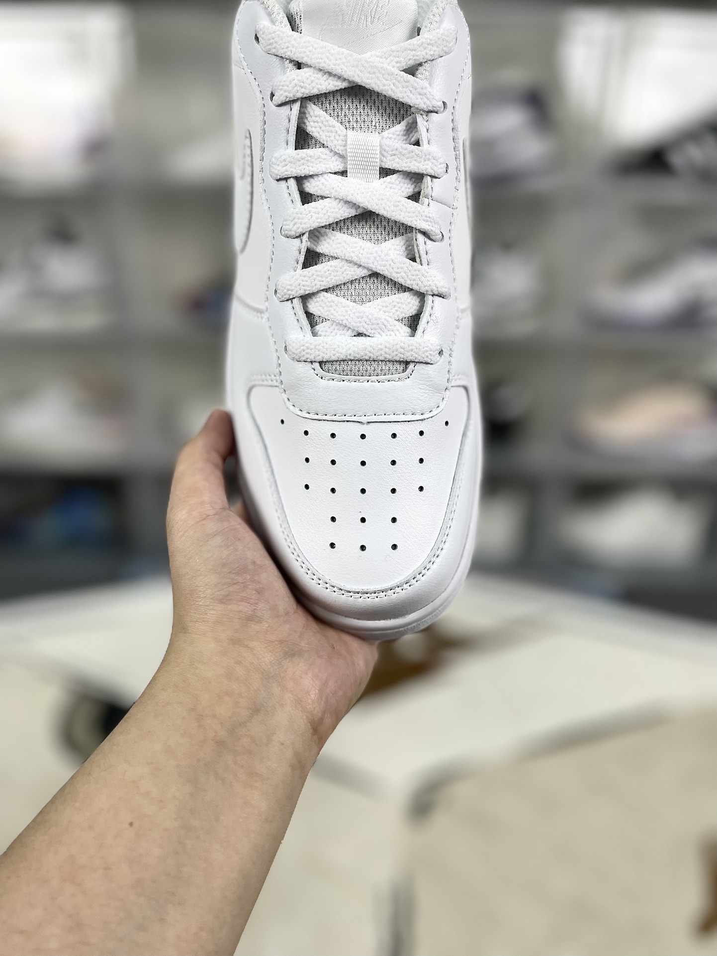 Nike Court Borough Low 2: Classic Low-Top Sneakers - All-White Edition 6 i1734037973 6535 0