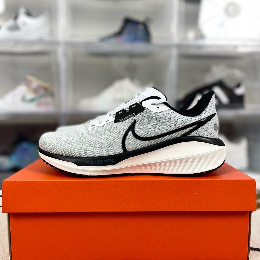 Nike Air Zoom Vomero 17: Cushioned, Breathable Running Shoes for Men & Women 10 i1734987230753 3714 0 8