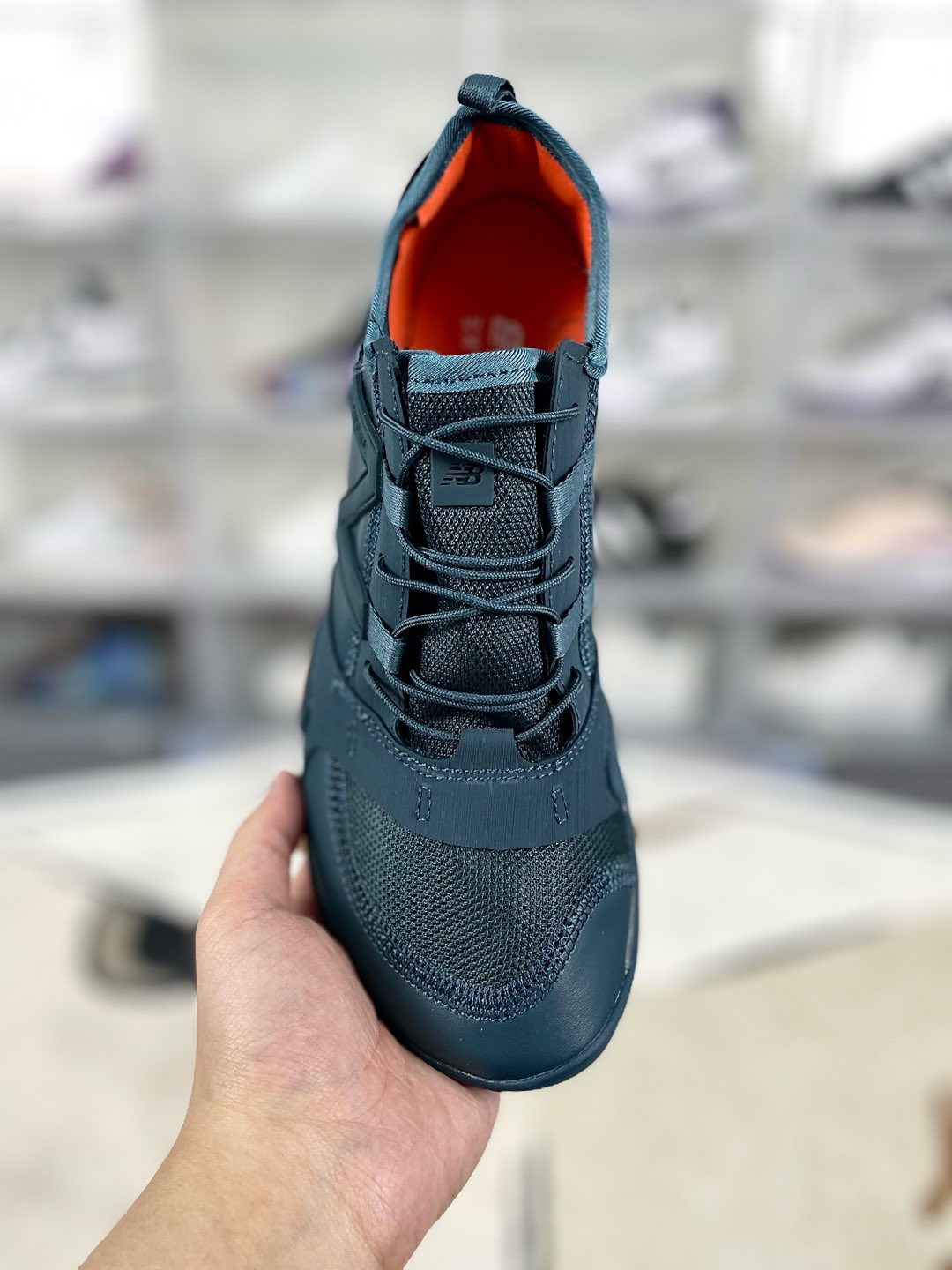 New Balance x Issey Miyake MT10O Blue Low-Top Sneakers 5 i1735239029942 6285 0 3