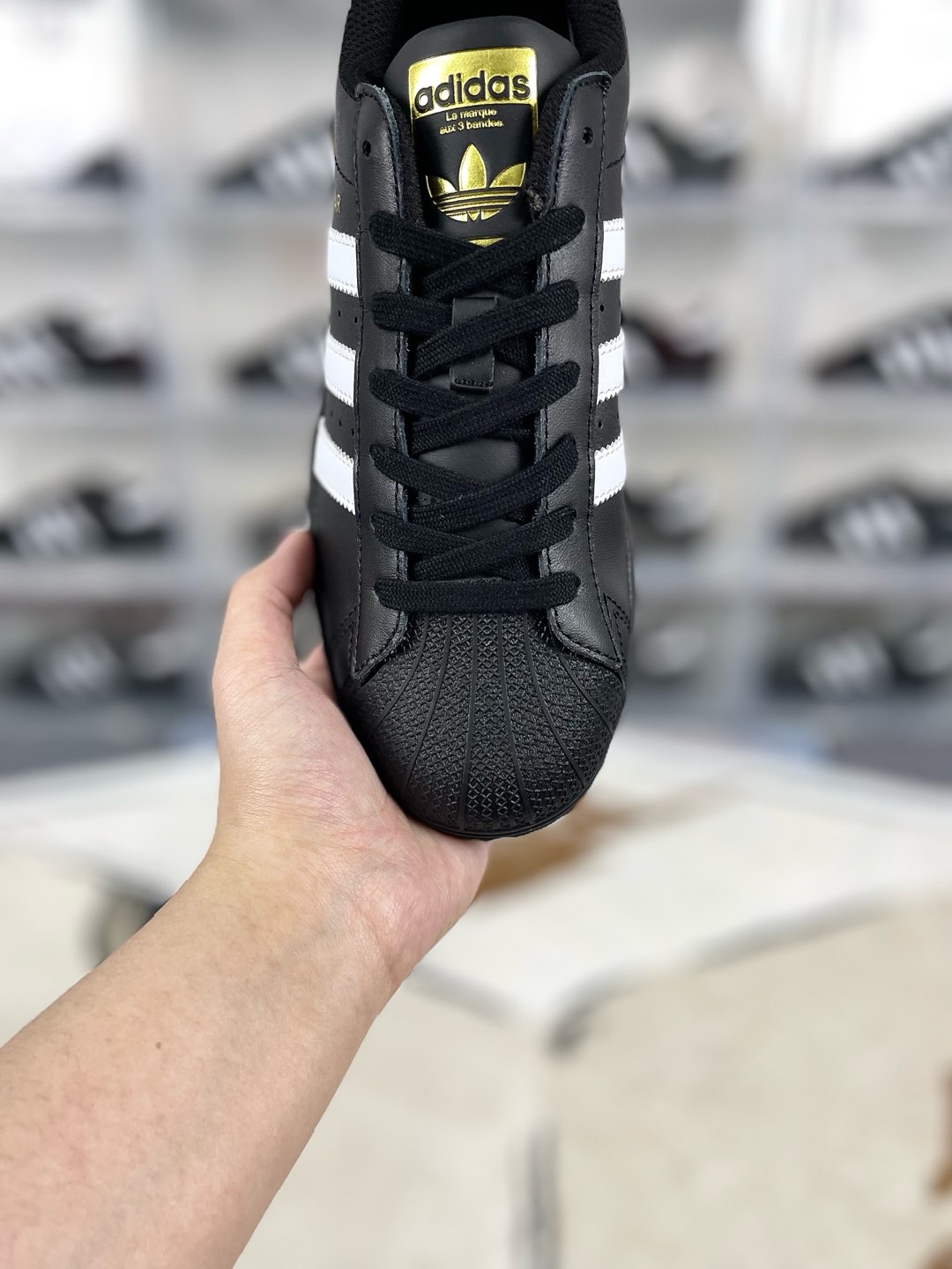 Adidas Originals Superstar Black White Unisex Low-Top Sneakers 6 i1735243529409 450 0 4