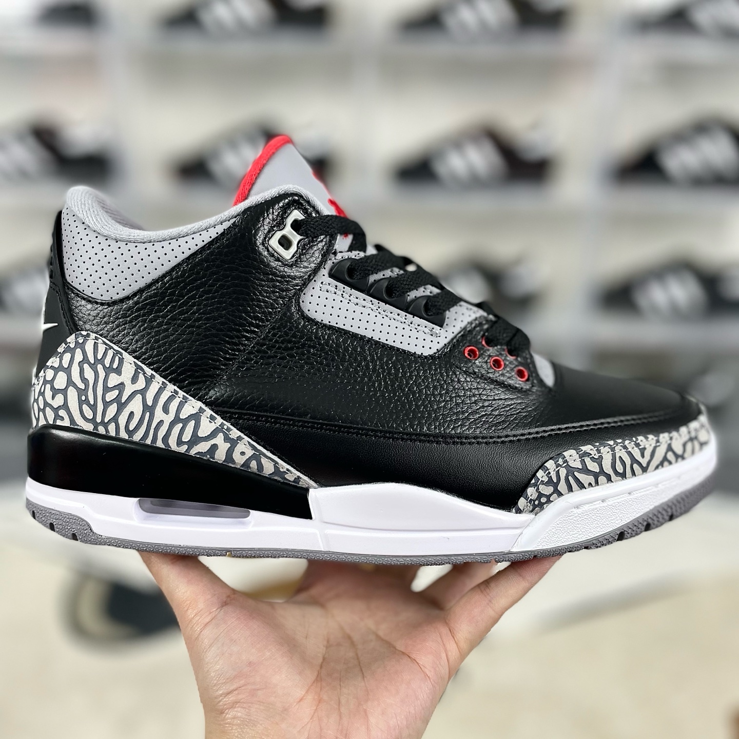 Jordan Air 3 Retro Black Cement Sneakers Mid-Top Basketball Shoes 9 i1736369789674 4824 0 6