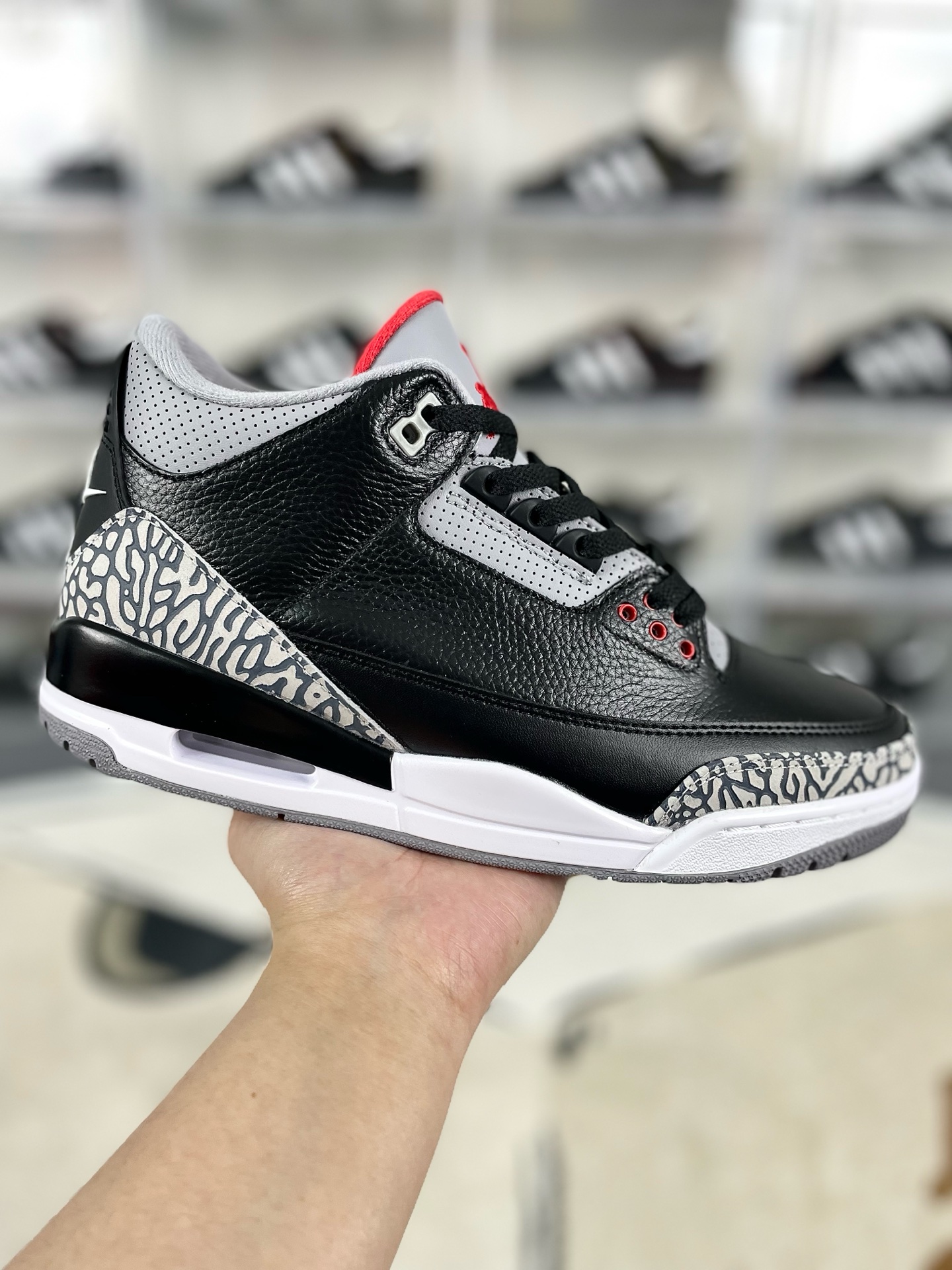 Jordan Air 3 Retro Black Cement Sneakers Mid-Top Basketball Shoes 2 i1736369789675 1505 0 0