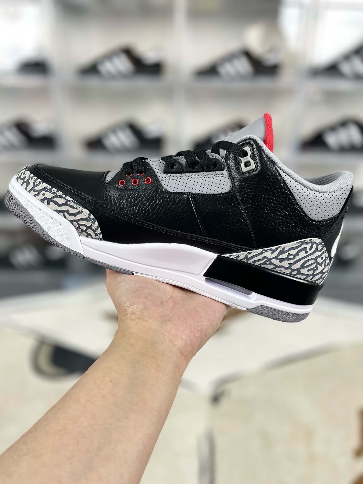 Jordan Air 3 Retro Black Cement Sneakers Mid-Top Basketball Shoes 3 i1736369789675 9049 0 1