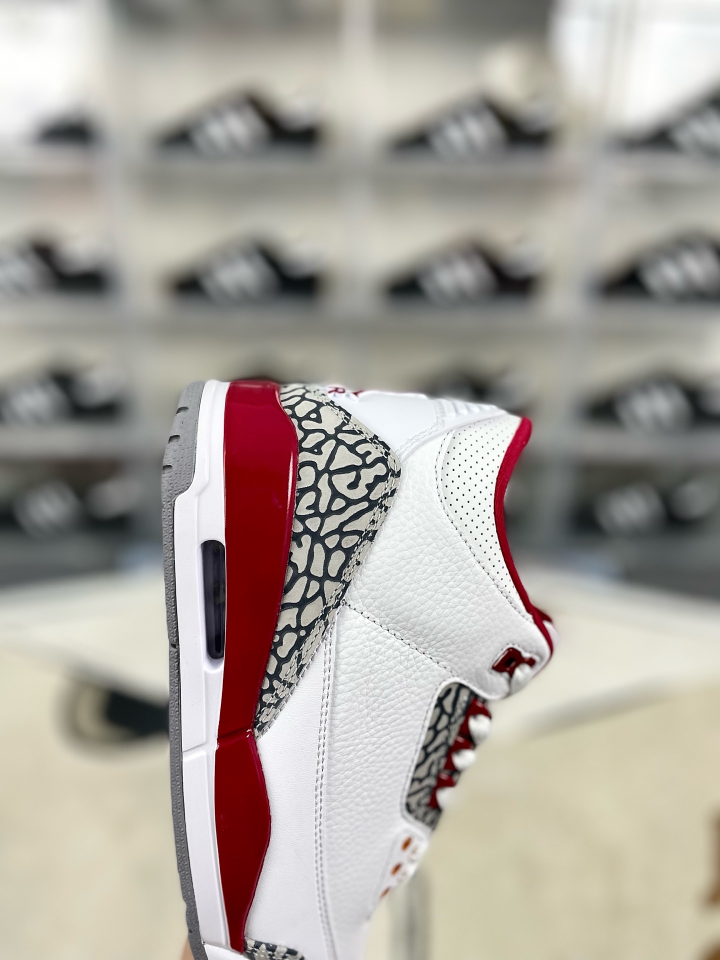 Air Jordan 3 Retro Cardinal Red: Iconic Style & Superior Comfort Shoes 8 i1736369820971 1367 0 5