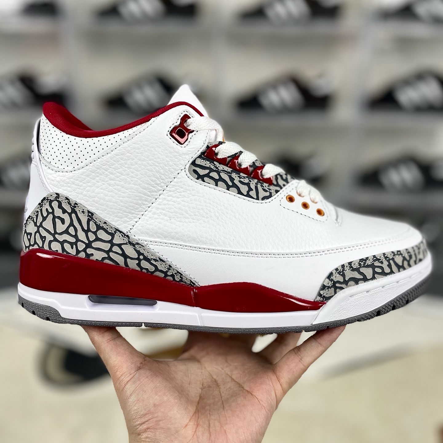 Air Jordan 3 Retro Cardinal Red: Iconic Style & Superior Comfort Shoes 9 i1736369821185 6313 0 6