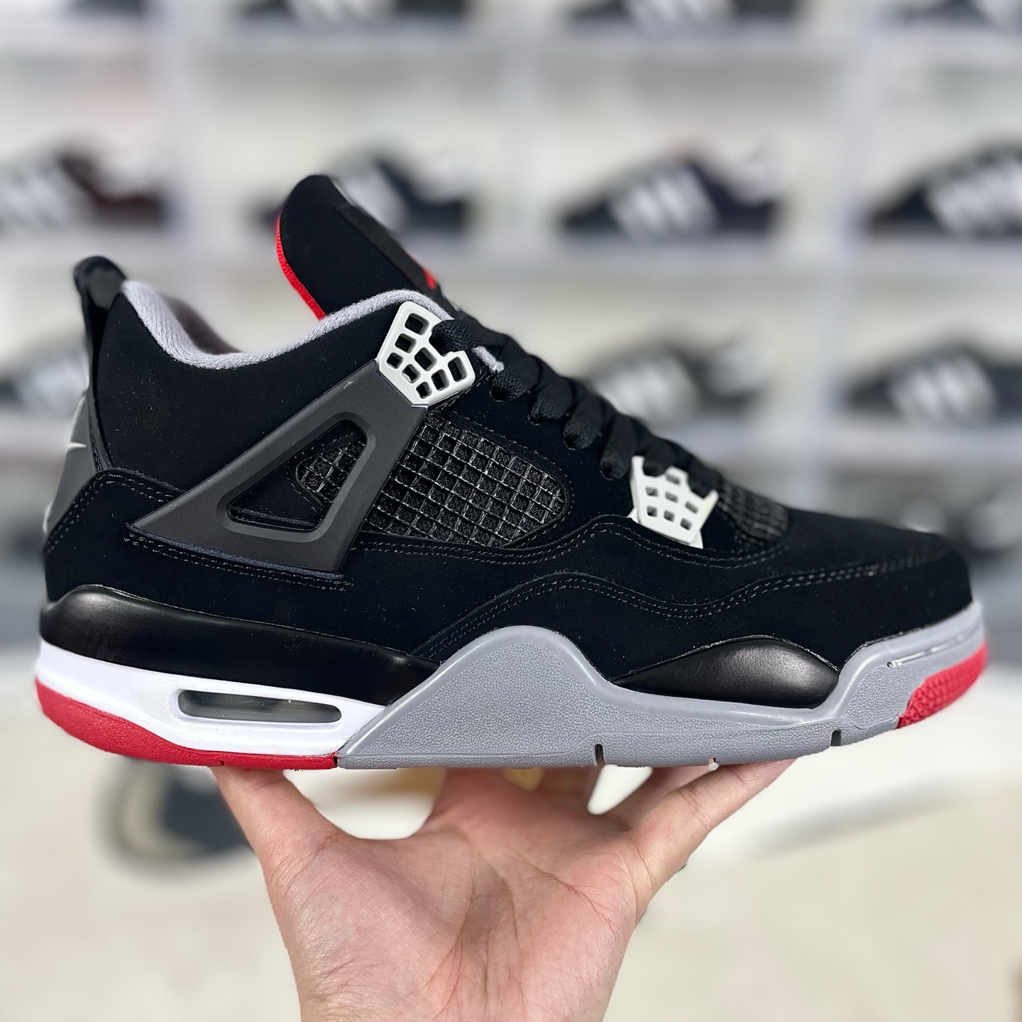 Air Jordan 4 Retro Bred: Iconic Style, Superior Comfort, and Timeless Design 8 i1736629432355 3855 0 6