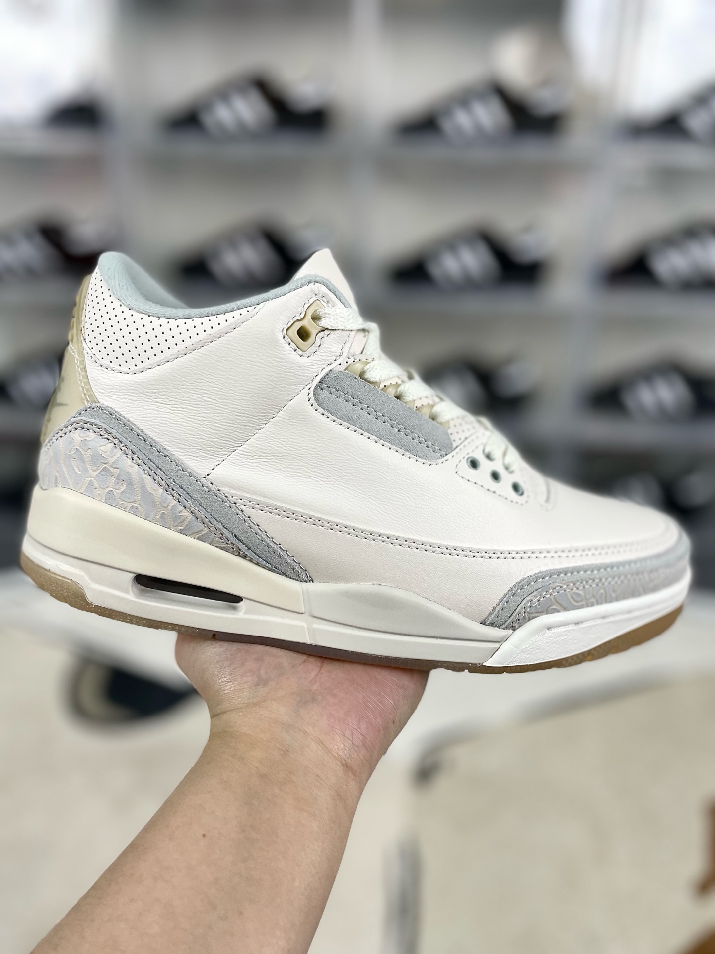 Jordan Air Jordan 3 "Ivory" Leather Basketball Shoes - Men's and Women's 1 i1736803707327 3462 0 0