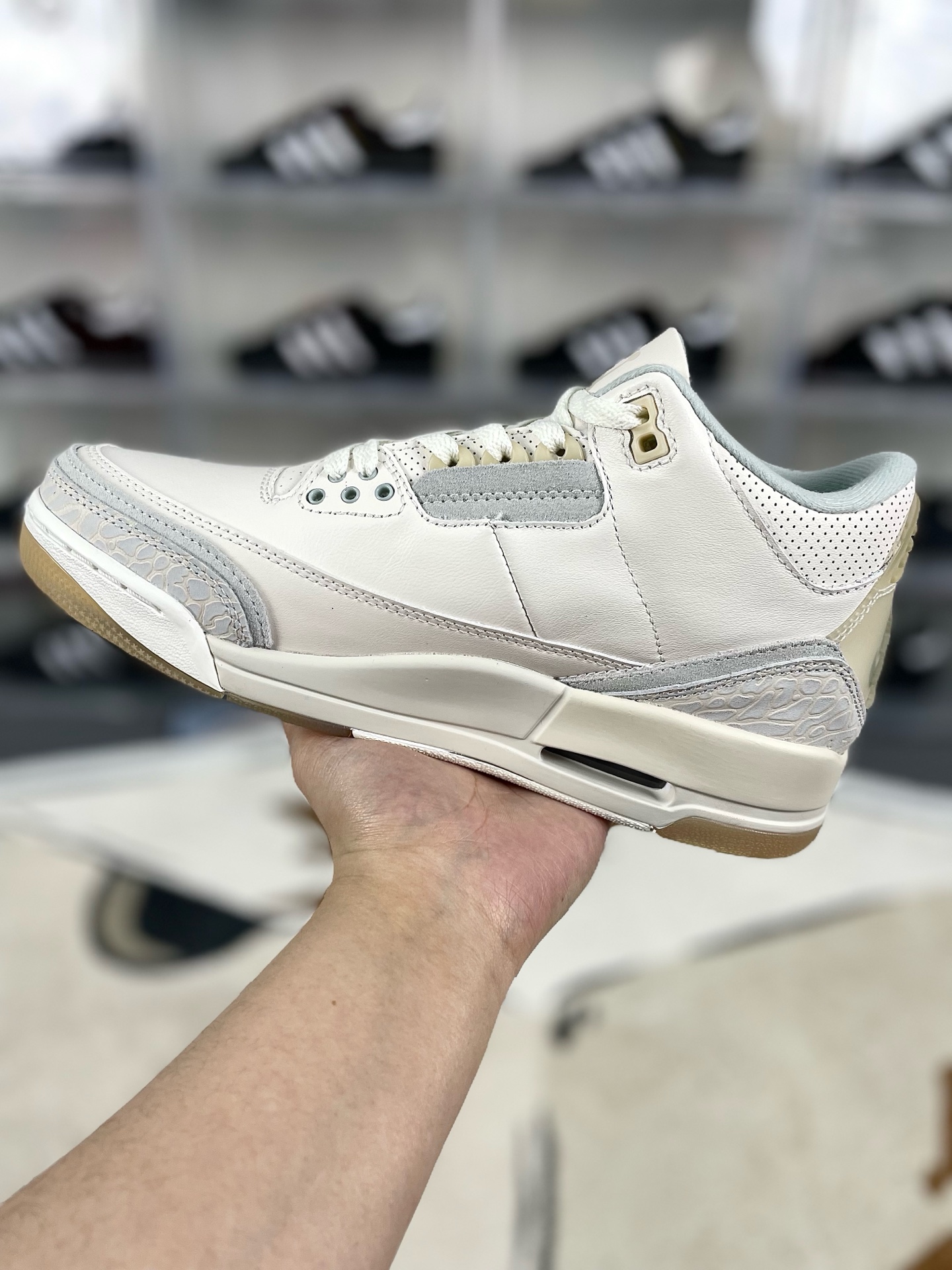Jordan Air Jordan 3 "Ivory" Leather Basketball Shoes - Men's and Women's 2 i1736803707581 3651 0 1