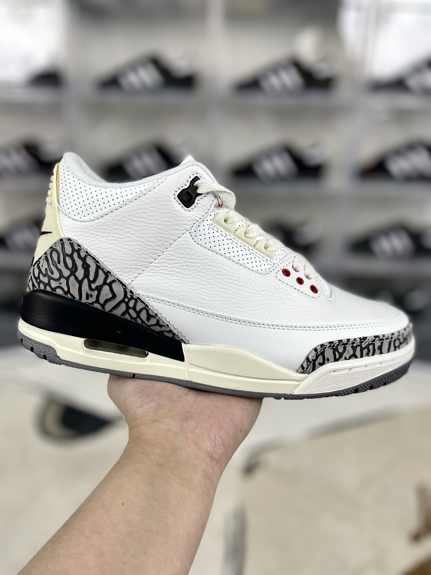 Jordan Air Jordan 3 Retro White Cement Reimagined Sneakers, Mid-Top Basketball Shoes 2 i1737152367601 6755 0 0