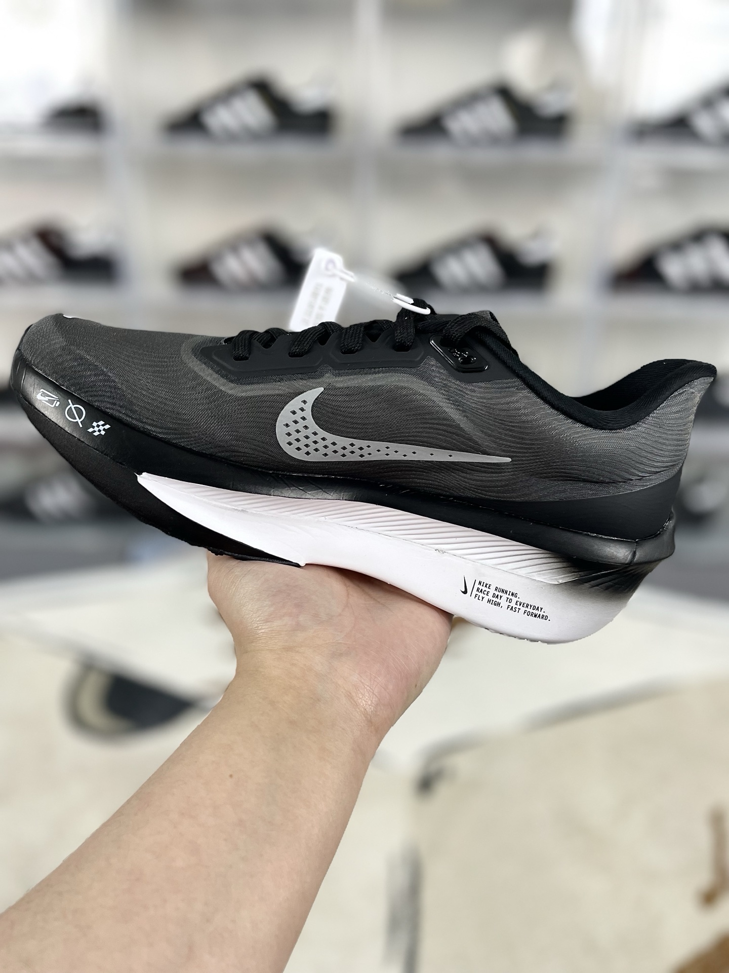 Nike Zoom Fly 6: Lightweight, Comfortable, and Durable Running Shoes 2 i1737323447052 5768 0 1