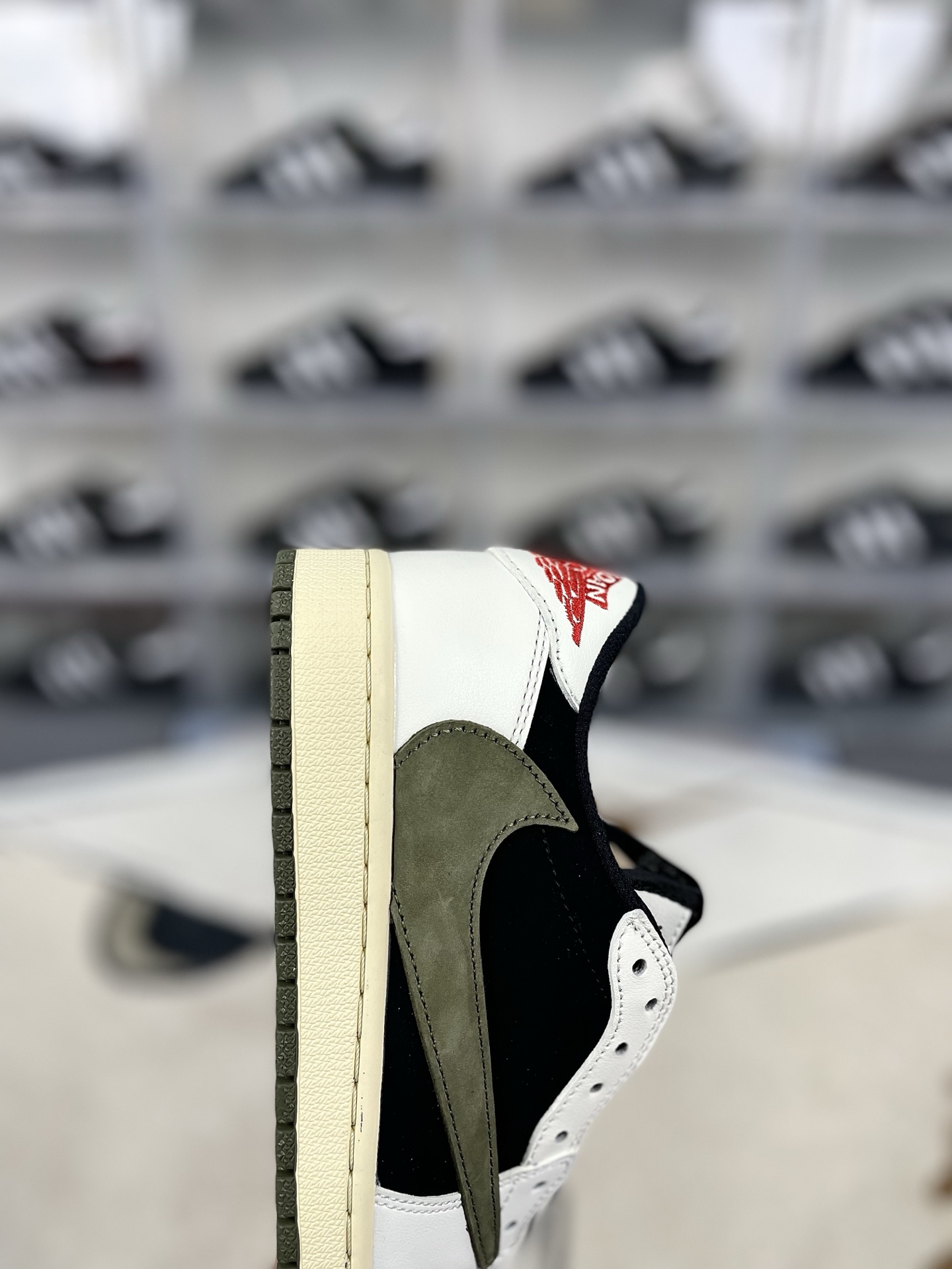 Travis Scott x Air Jordan 1 Low Olive Women's Shoe DZ4137-106 8 i1739570533940 8041 0 5