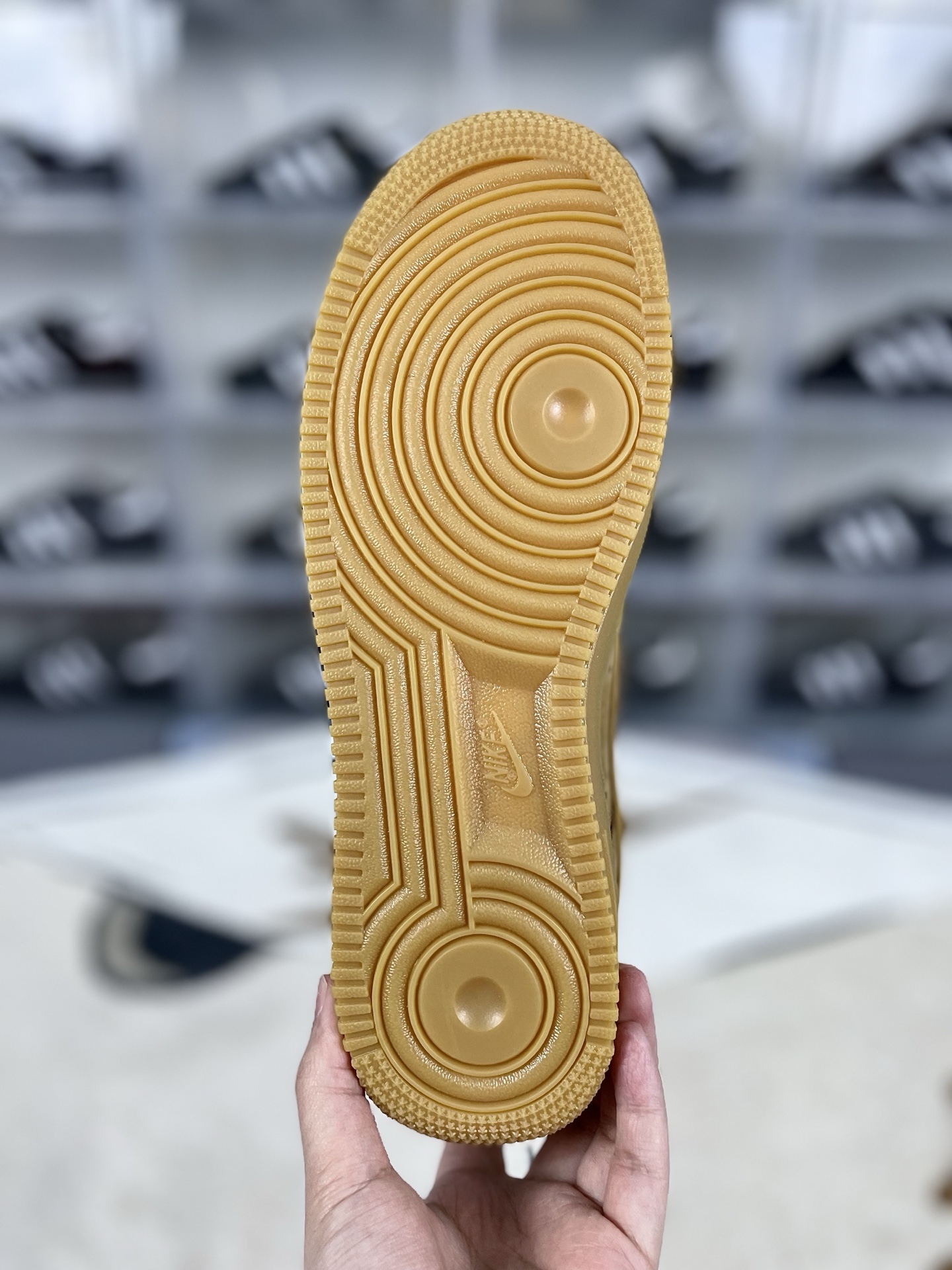 Nike Air Force 1 Low '07 LV8 Wheat Flax: Classic Style, All-Day Comfort 6 i1739911189314 8833 0 4
