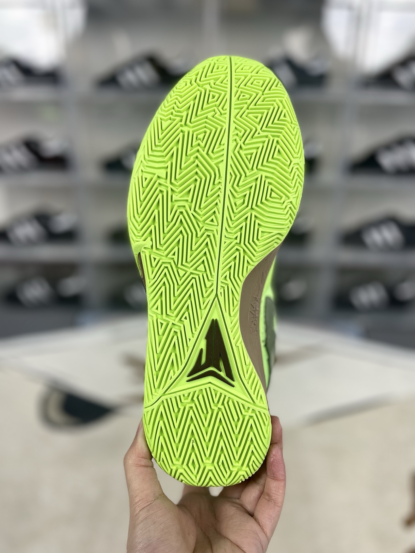 Nike Ja 1 'Halloween' Basketball Shoes - Comfort, Style, and Performance 6 i1740429284470 3367 0 4