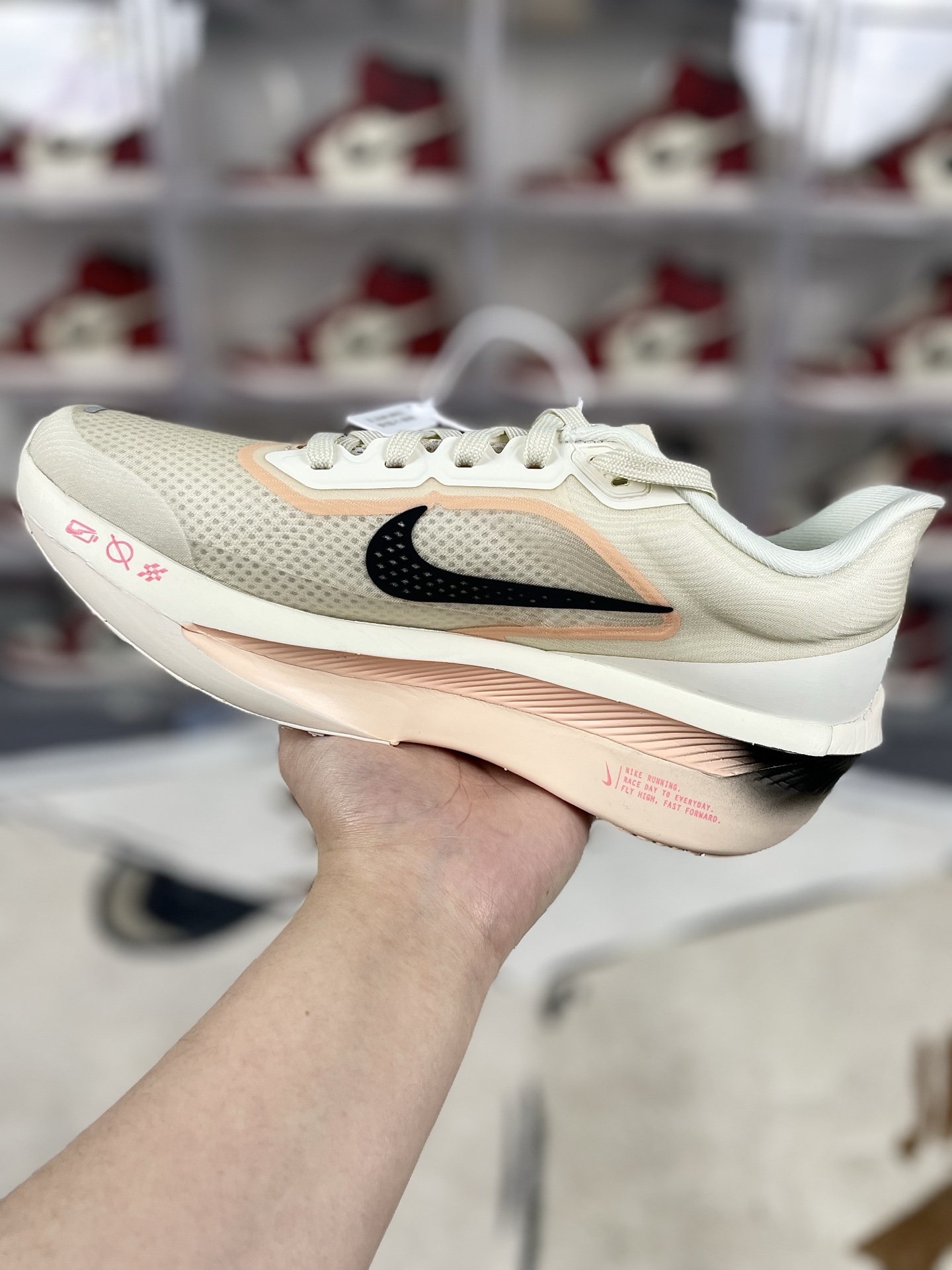 Nike Zoom Fly 6 Marathon Running Shoes - Comfort, Stability, and Style 2 i1741377710453 7509 0 1