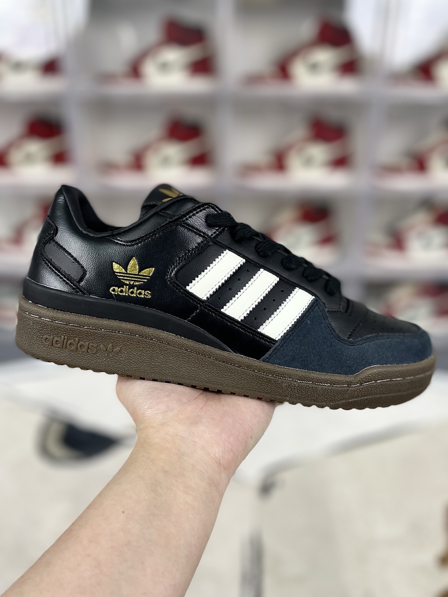 Adidas Originals Forum 84 Low-Top Sneakers - Stylish & Comfortable 1 i1741458319406 1046 0 0