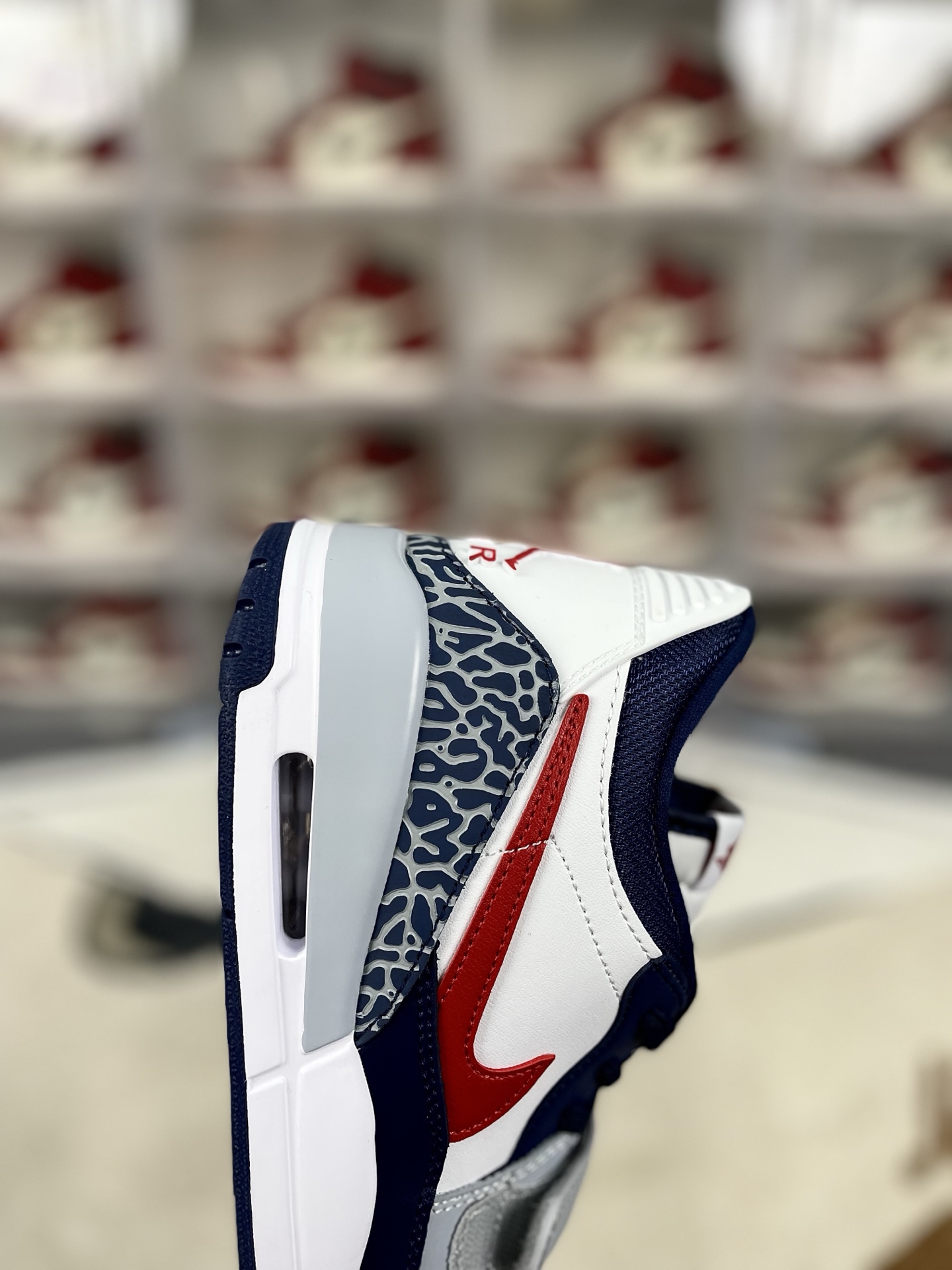 Jordan Legacy 312 Low White Blue Red Leather Basketball Shoes for Men and Women 8 i1741550308631 60 0 5