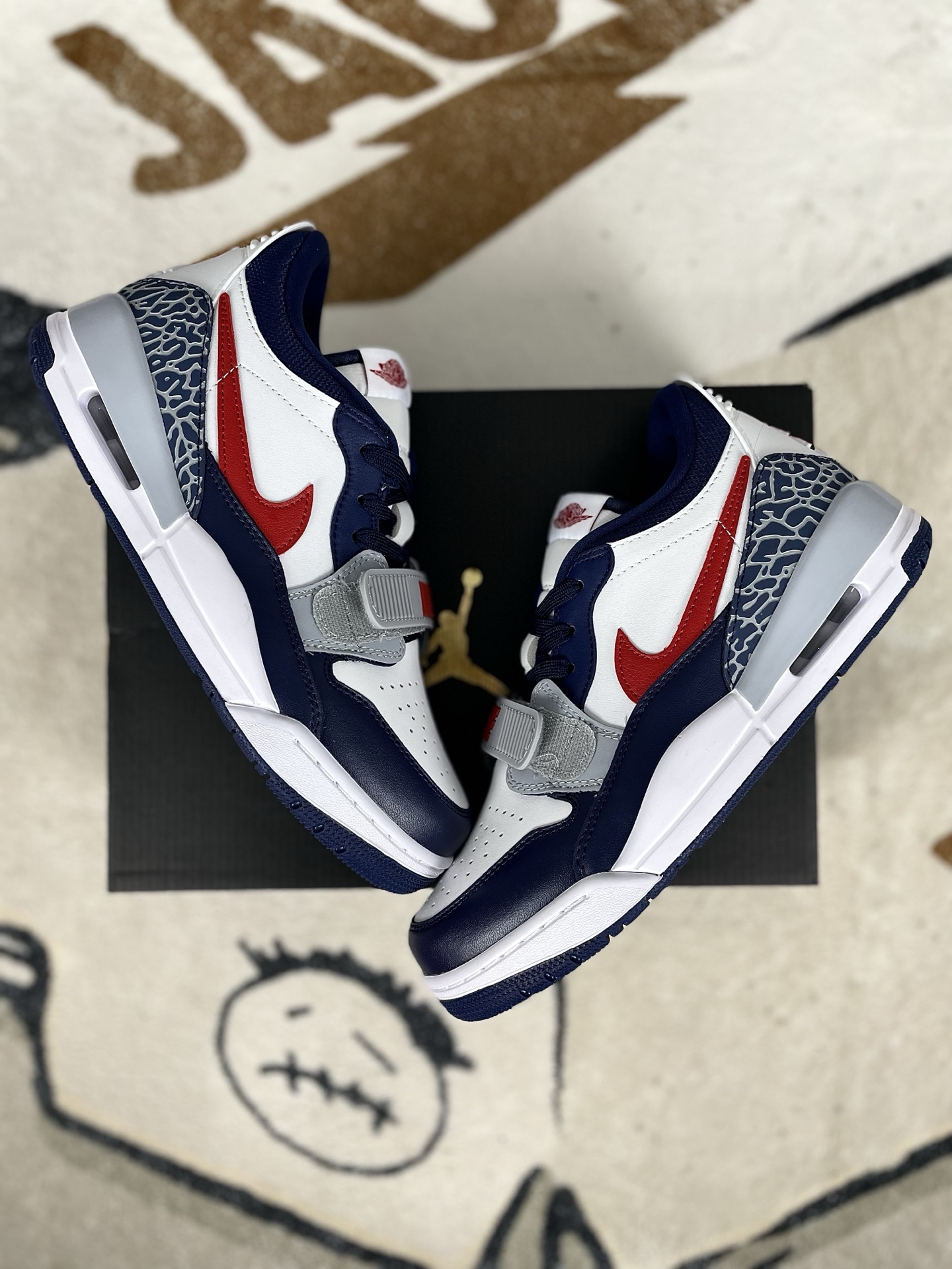 Jordan Legacy 312 Low White Blue Red Leather Basketball Shoes for Men and Women 6 i1741550308649 8805 0 7