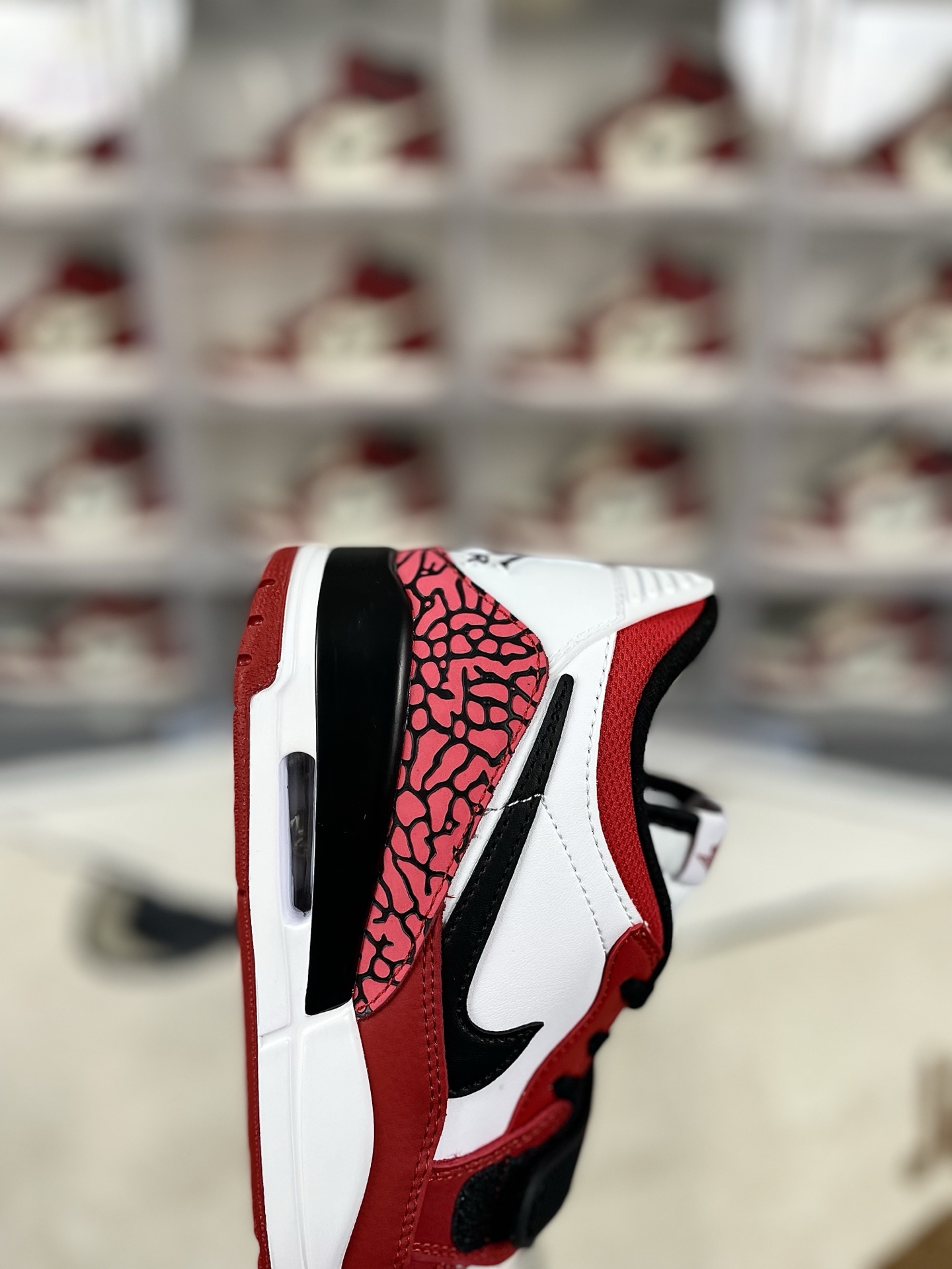 Jordan Legacy 312 Low 'Chicago' Basketball Shoes - White, Red, and Black 7 i1741550373976 4587 0 5