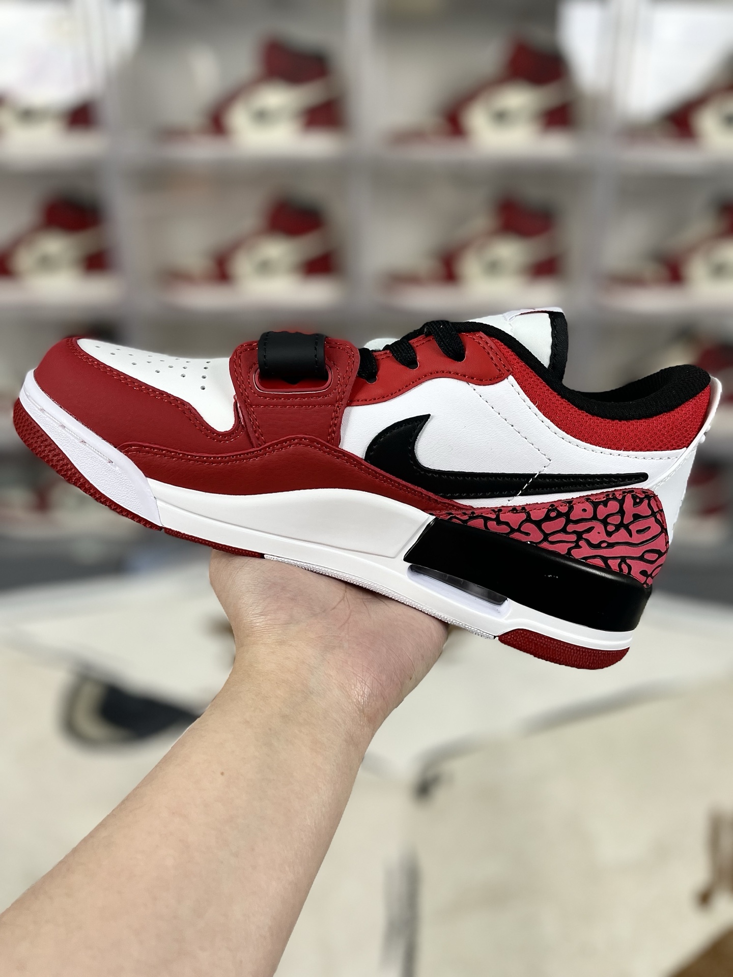 Jordan Legacy 312 Low 'Chicago' Basketball Shoes - White, Red, and Black 2 i1741550379177 9998 0 1