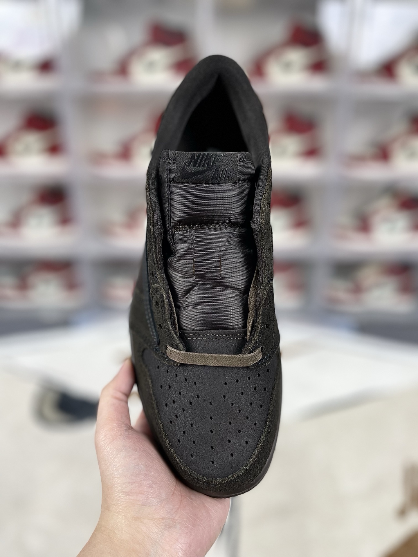 Travis Scott x Jordan Air Jordan 1 Low OG Velvet Brown - Stylish Sneakers 5 i1741550450124 3083 0 3