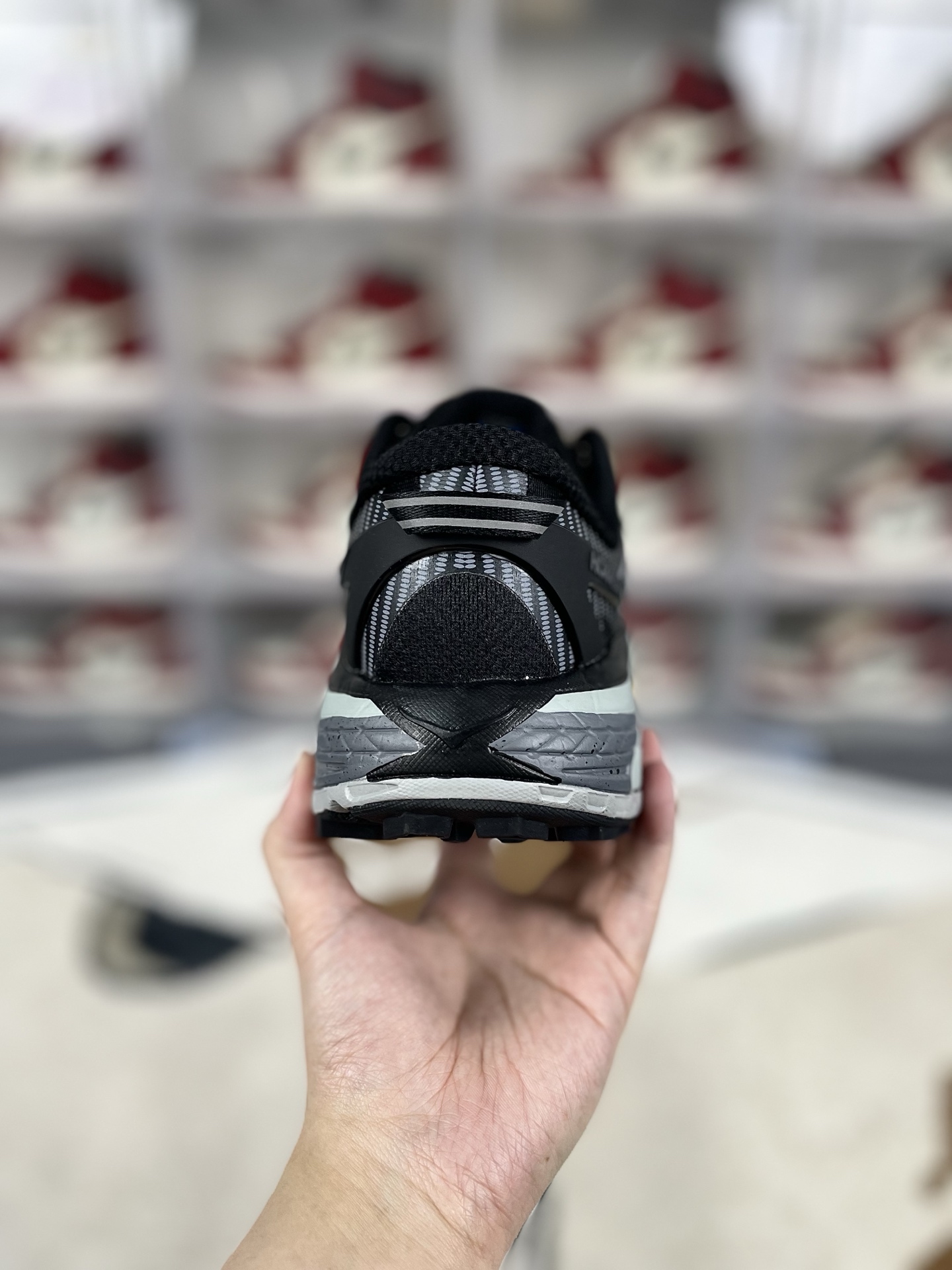 HOKA ONE ONE Mafate Speed 2 Round Toe Low Top Trail Running Shoes - Unisex 4 i1741721917784 3885 0 2