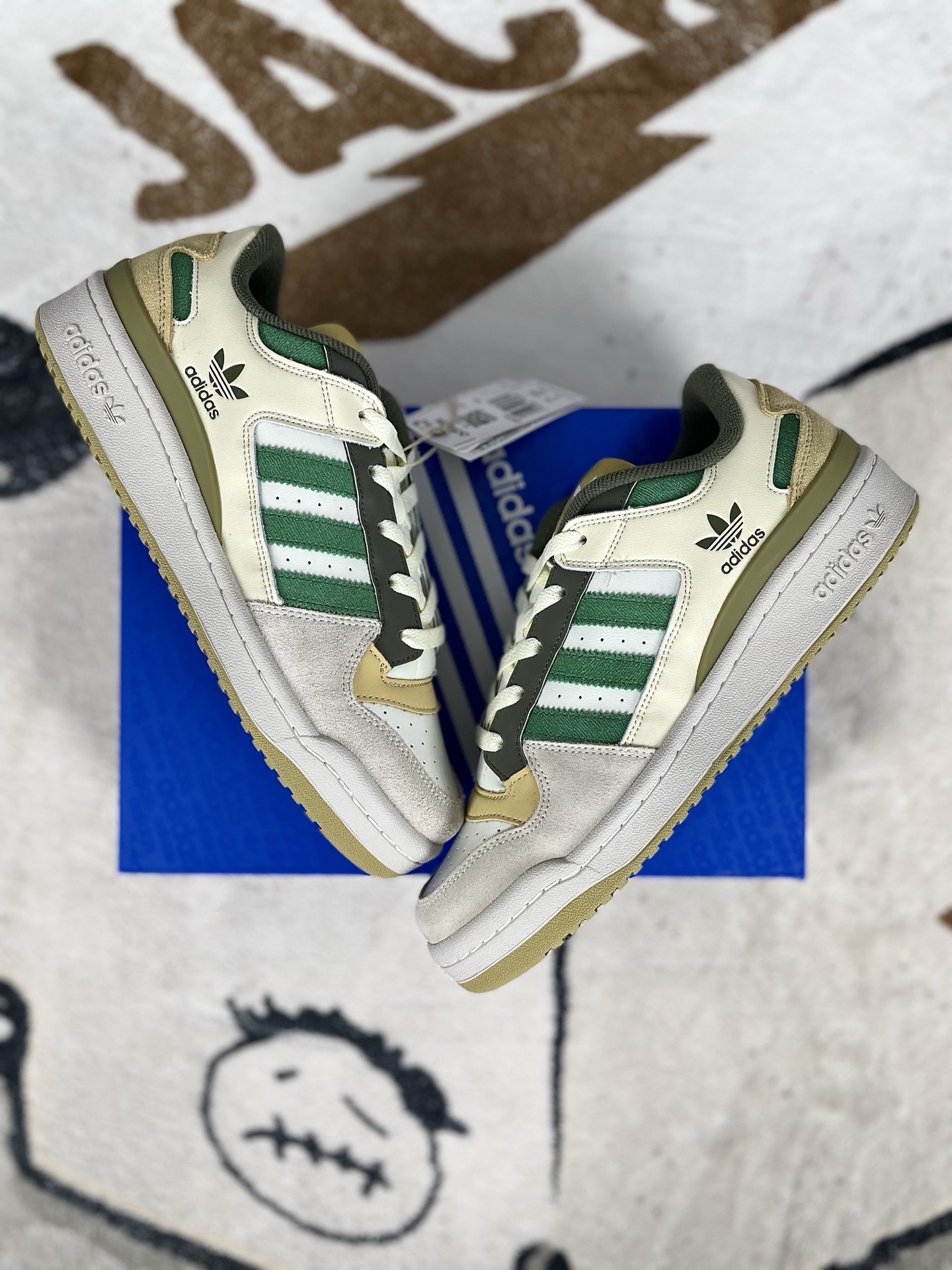 Adidas Originals Forum 84 Low-Top Sneakers - Classic Style, White/Green/Yellow 6 i1741905534779 2186 0 7
