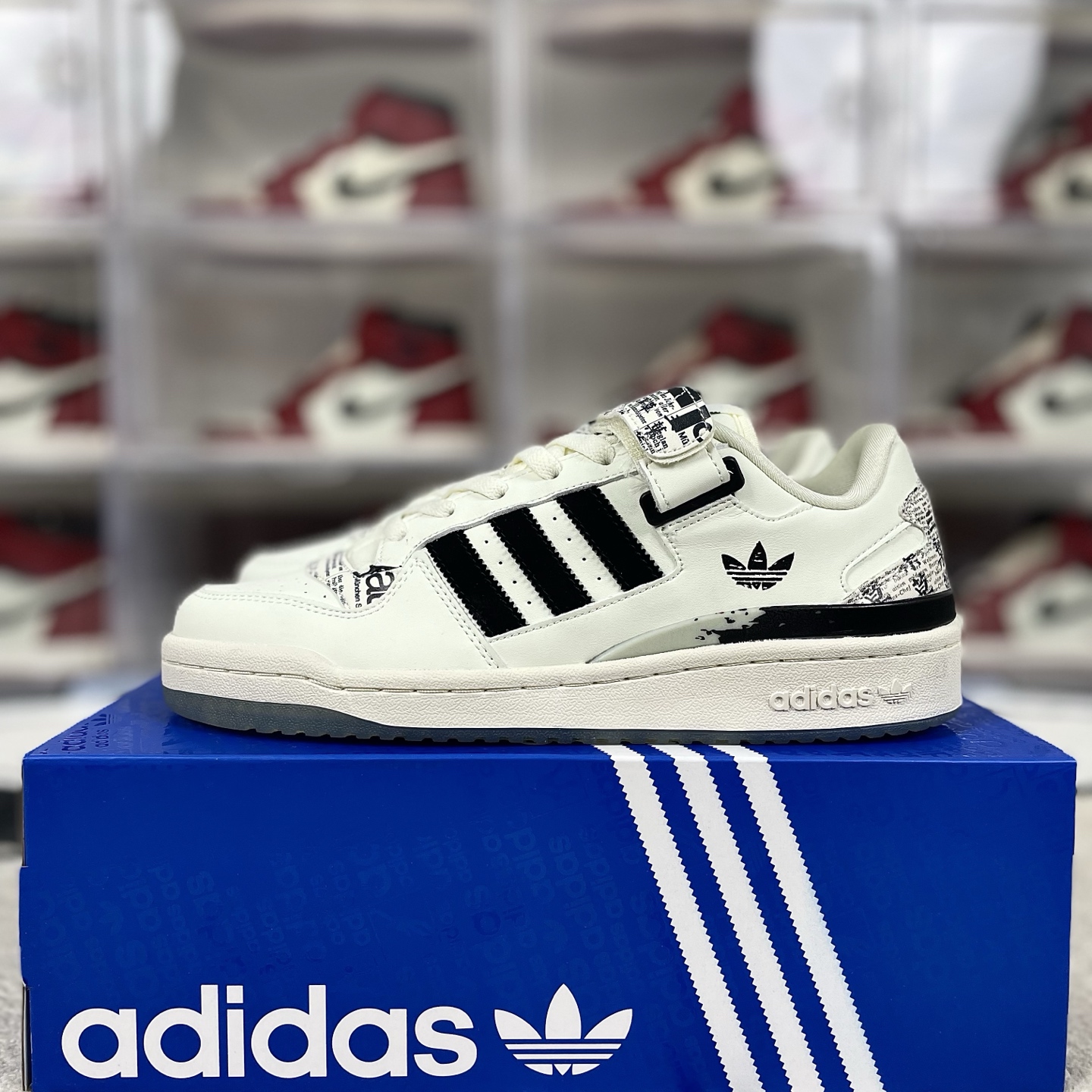 Adidas Originals Forum 84 Low-Top Sneakers - Black & White - Unisex 9 i1741905556259 9761 0 8