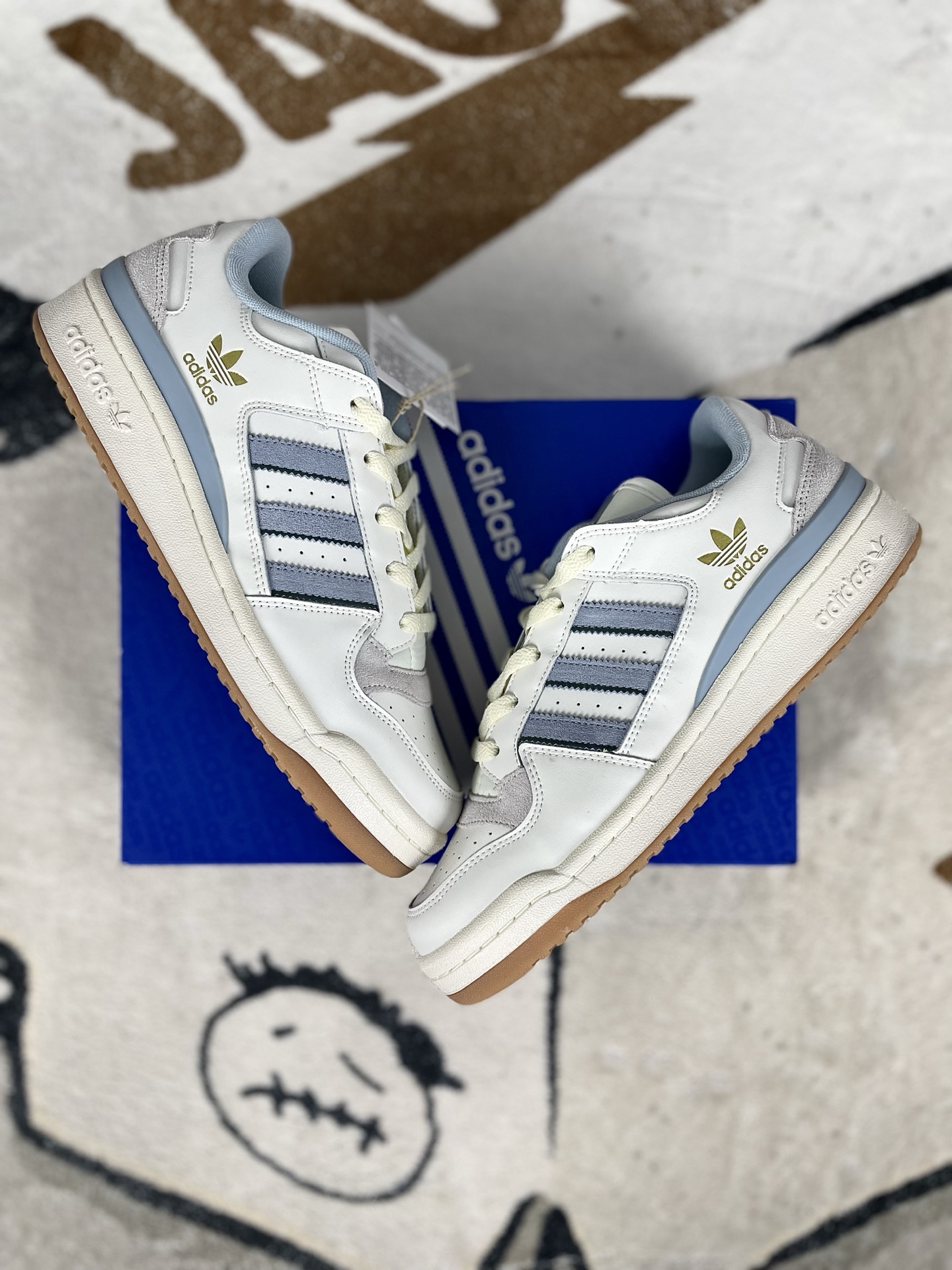 Adidas Originals Forum 84: Iconic Low-Top Sneakers for Men and Women 5 i1741905607644 7568 0 7