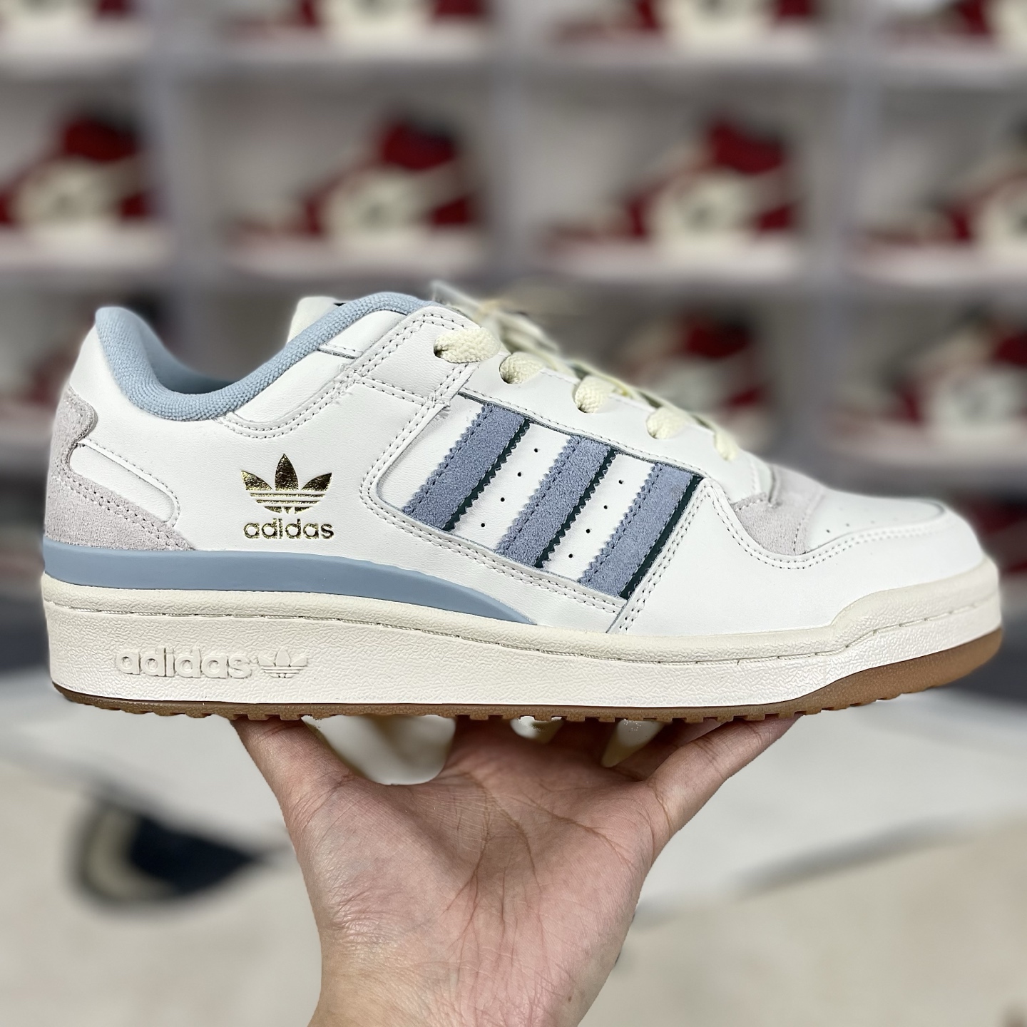 Adidas Originals Forum 84: Iconic Low-Top Sneakers for Men and Women 8 i1741905610355 574 0 6