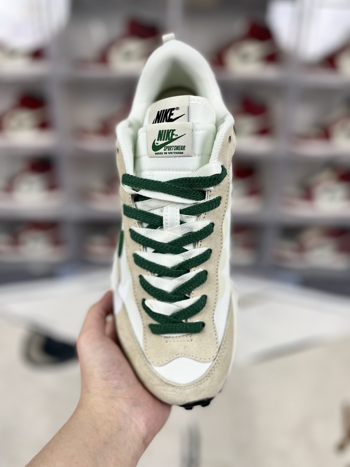 Nike x Sacai VaporWaffle 'Gorge Green' - Retro Style, Ultimate Comfort Shoes 4 i1742161266669 8309 0 3