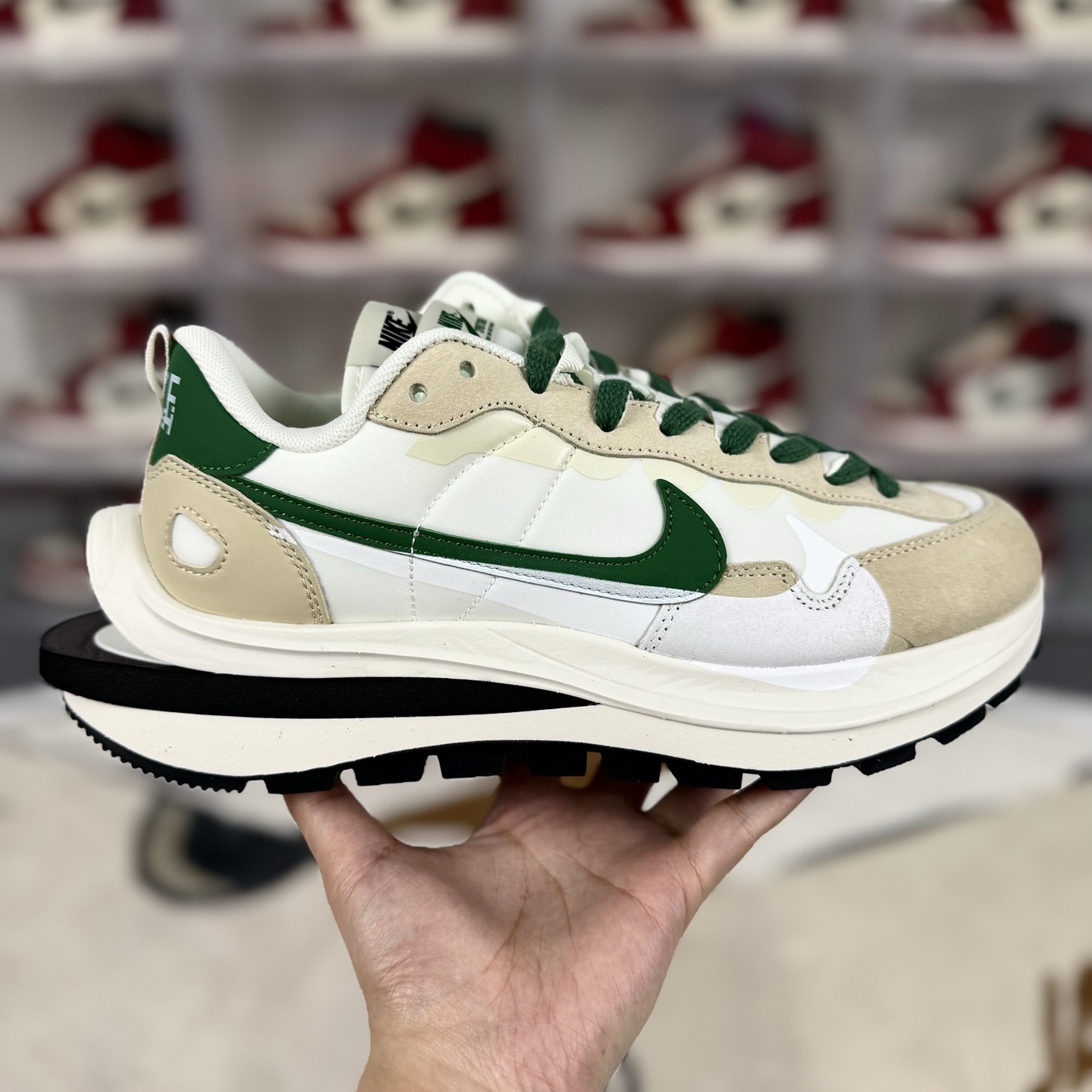 Nike x Sacai VaporWaffle 'Gorge Green' - Retro Style, Ultimate Comfort Shoes 8 i1742161279090 8576 0 6