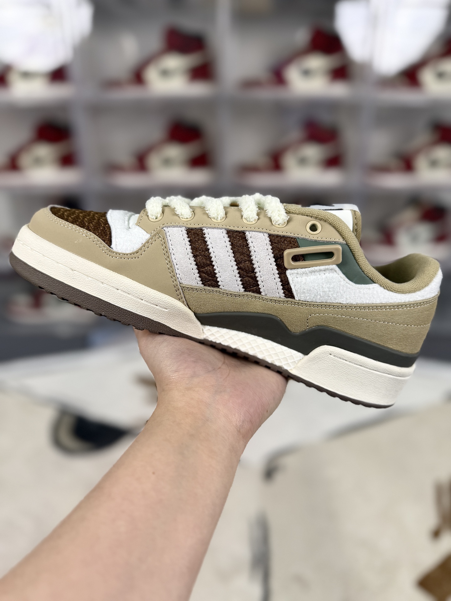 Adidas Originals Forum Low Brown White, Classic, Comfortable, Unisex Sneaker 2 i1742505861294 580 0 1
