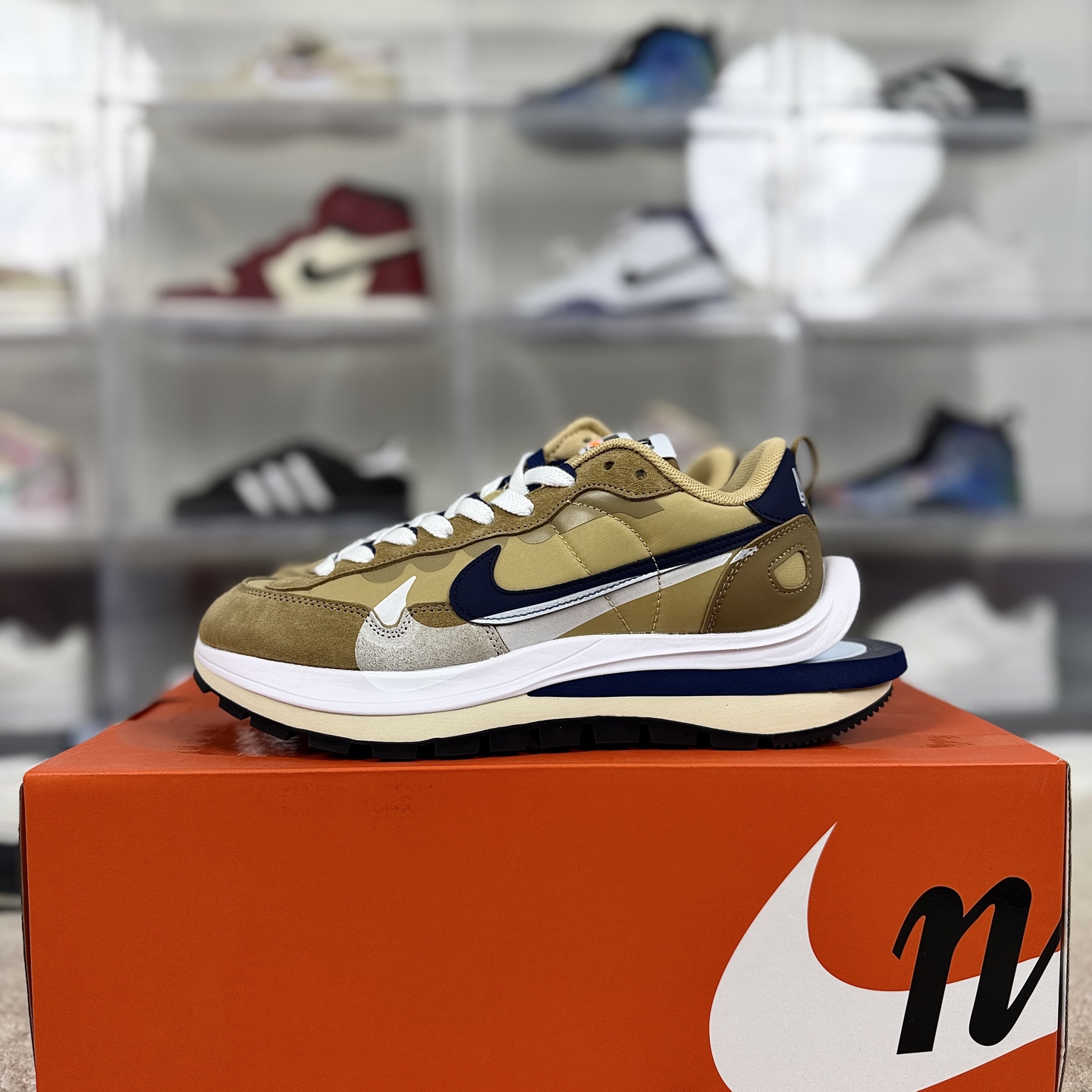 Nike x Sacai VaporWaffle Sesame: A Fusion of Heritage and Avant-Garde Style 10 i1743022780051 1749 0 7