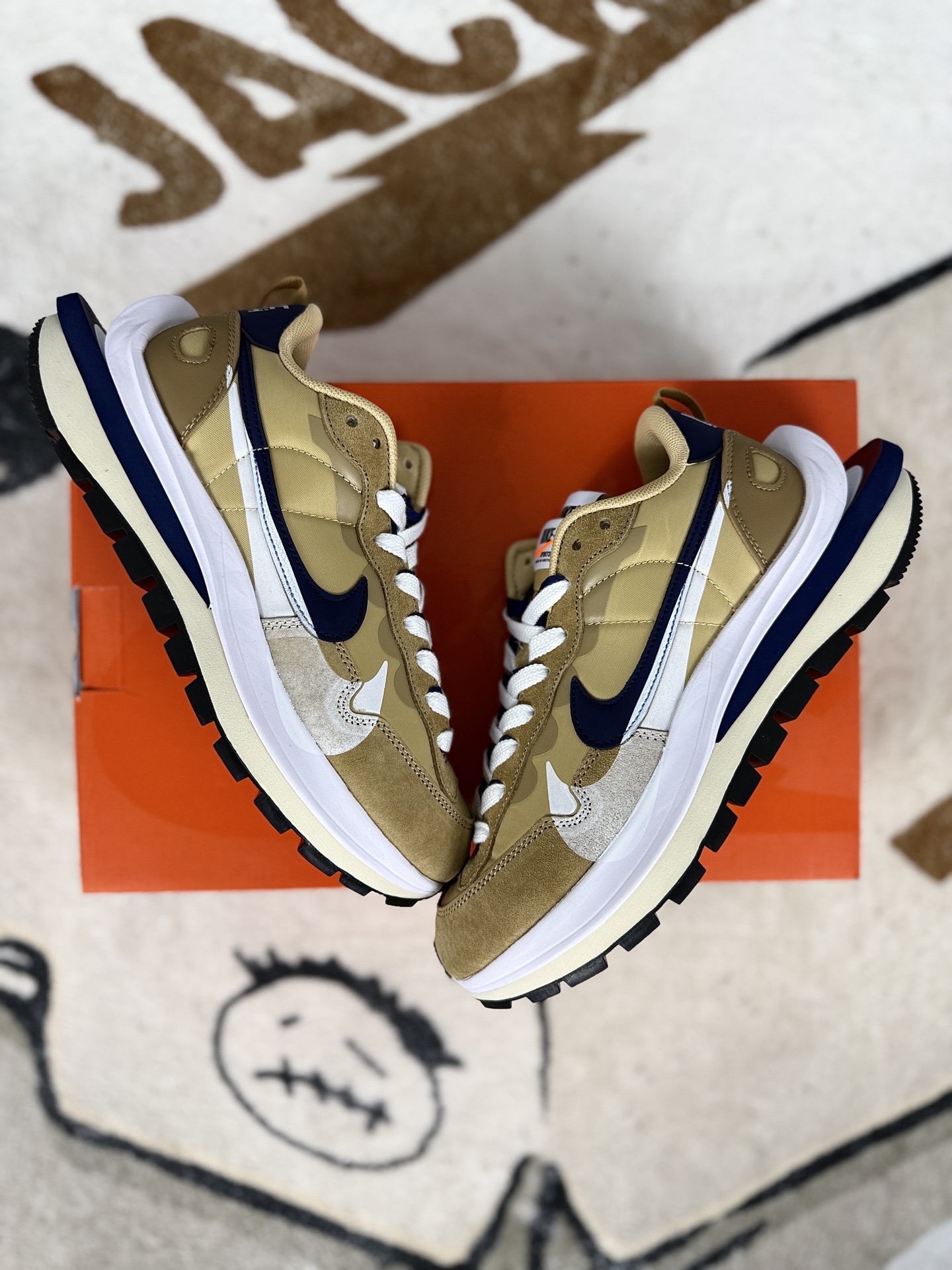 Nike x Sacai VaporWaffle Sesame: A Fusion of Heritage and Avant-Garde Style 6 i1743022780205 6383 0 6