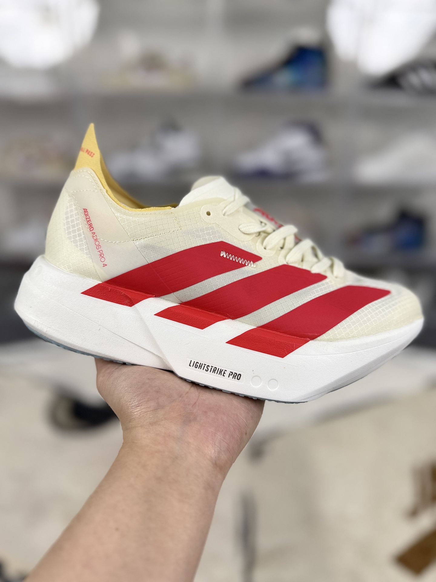 Adidas Adizero Adios Pro 4: Comfortable, Shock-Absorbing, and Wear-Resistant 2 i1743191992764 3218 0 0