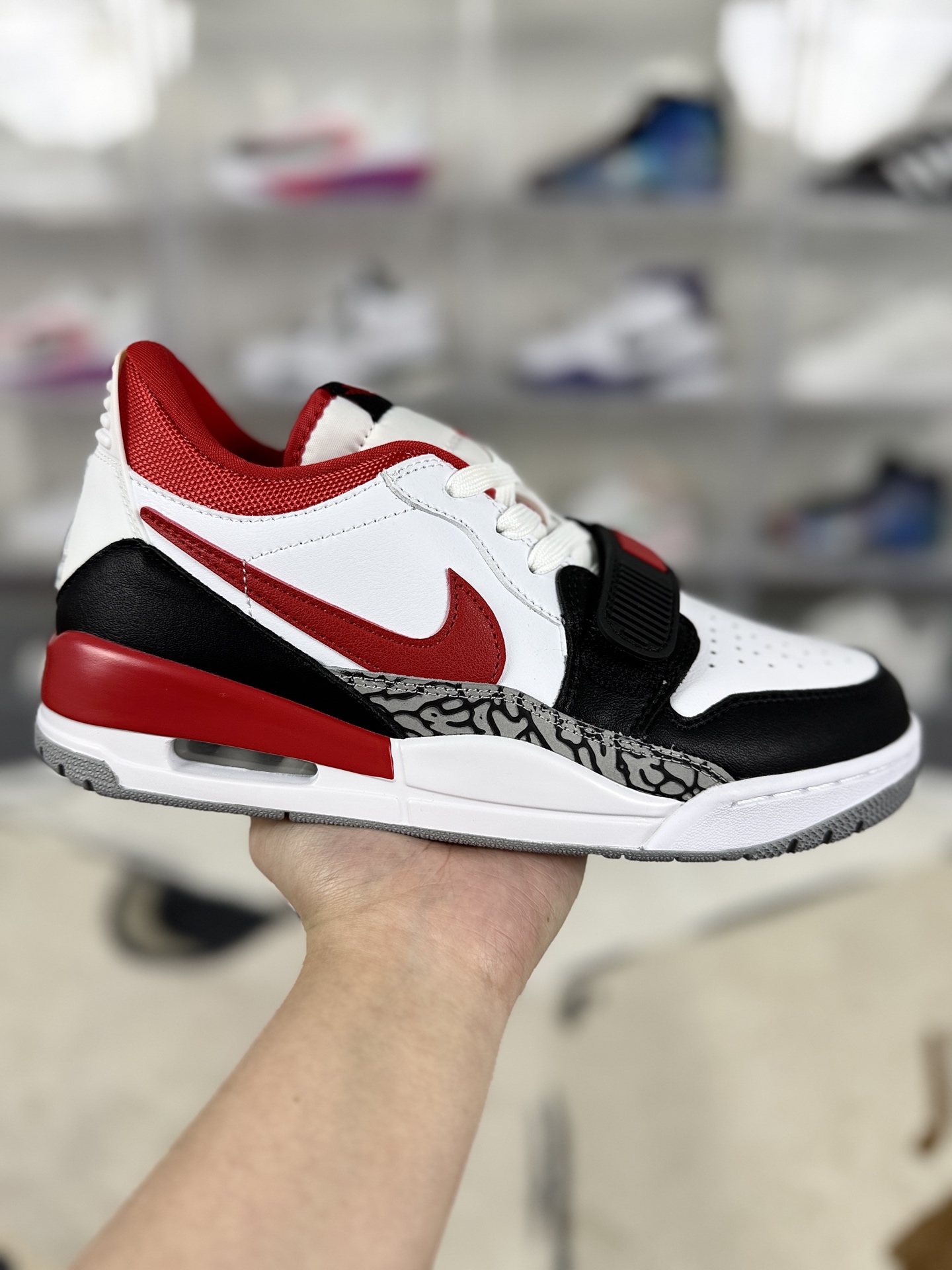 Jordan Legacy 312 Low 'Bulls' Chicago Basketball Shoes CD7069-160