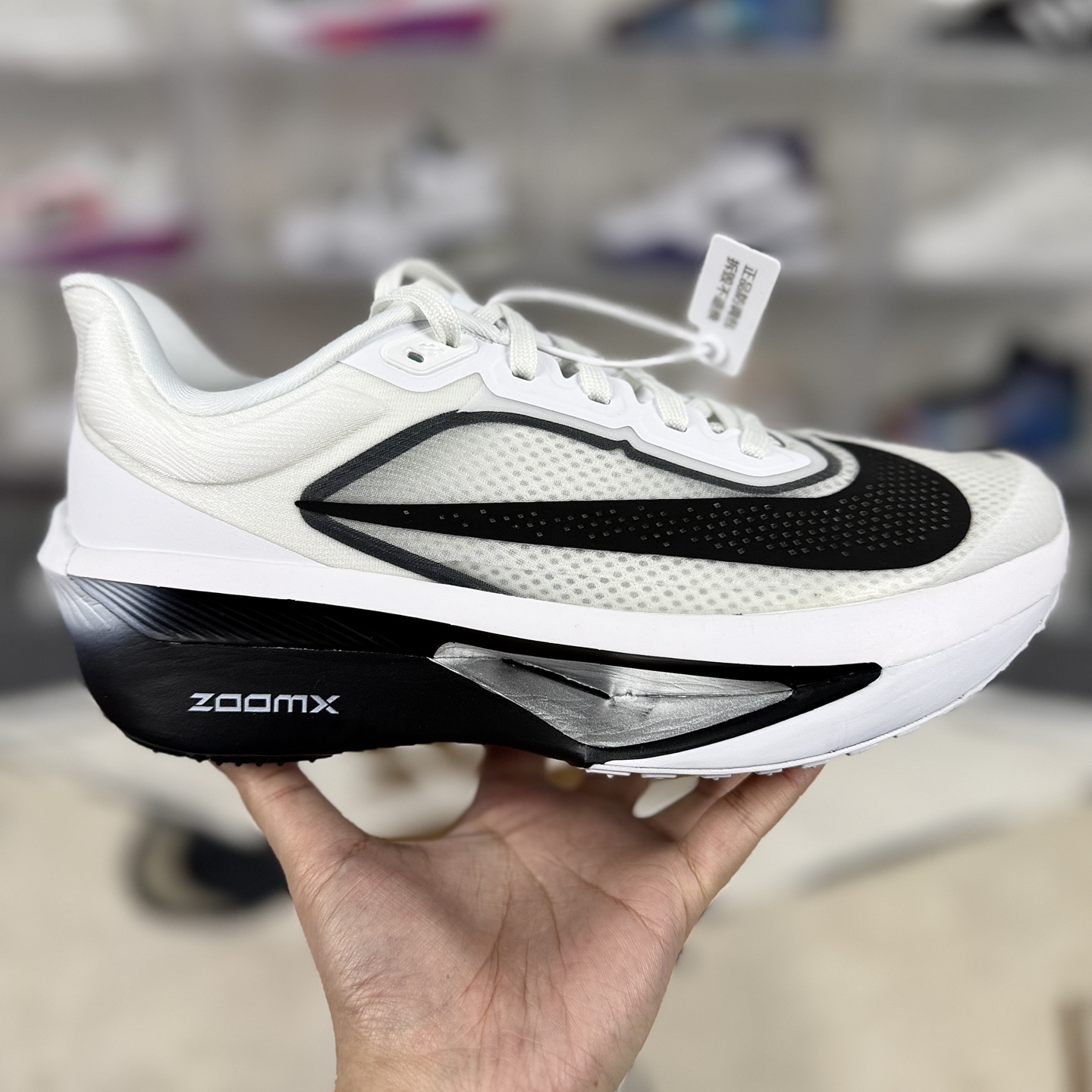 Nike Zoom Fly 6 White Black Marathon Running Shoes, Lightweight and Breathable 8 i1743537691543 2153 0 5