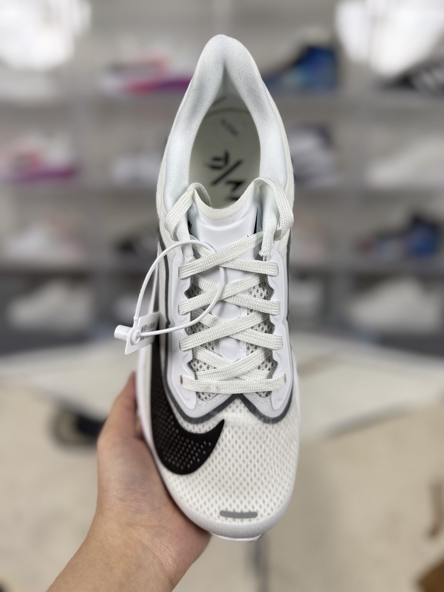 Nike Zoom Fly 6 White Black Marathon Running Shoes, Lightweight and Breathable 5 i1743537691756 534 0 3